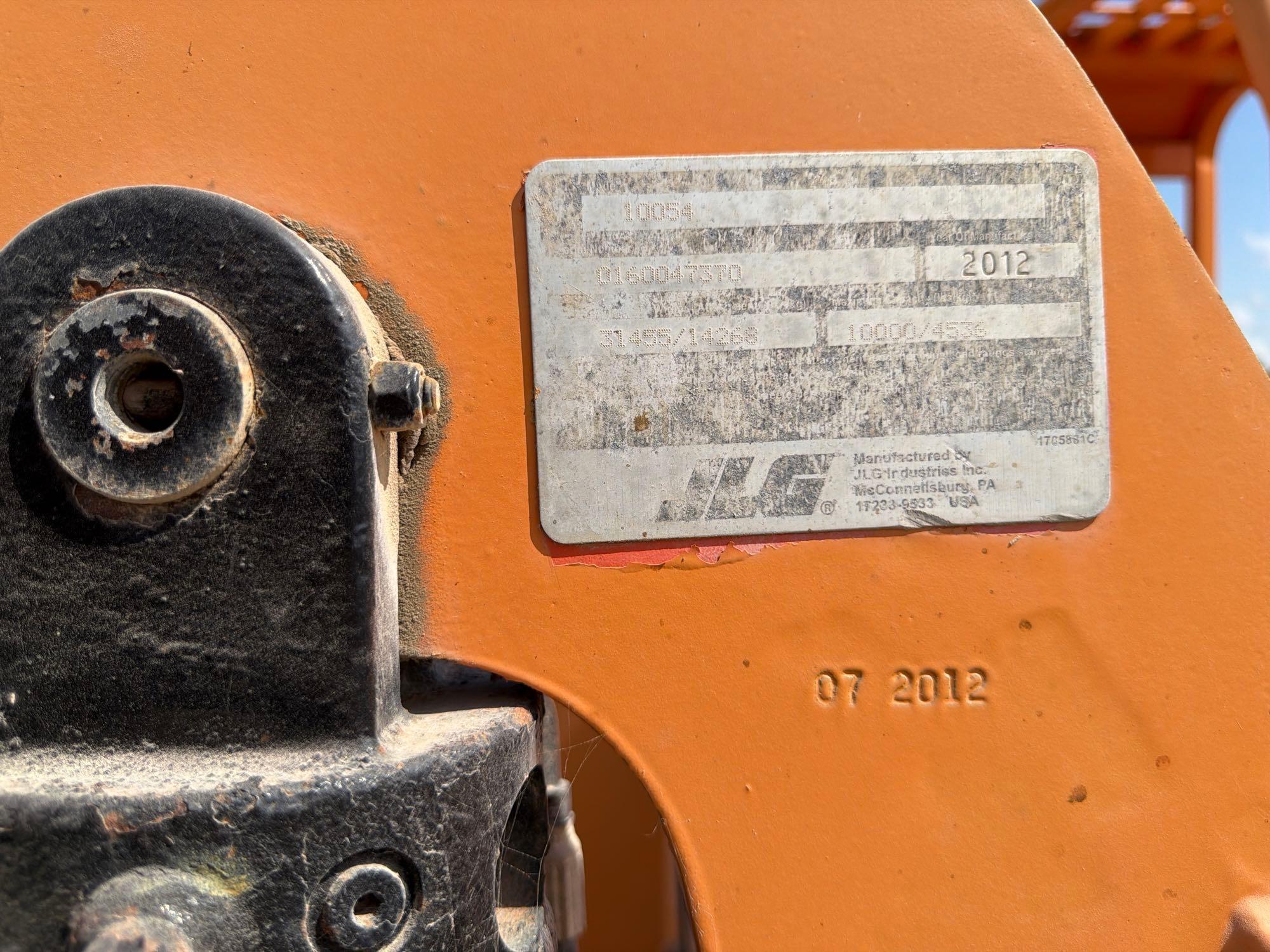 2012 JLG 10054