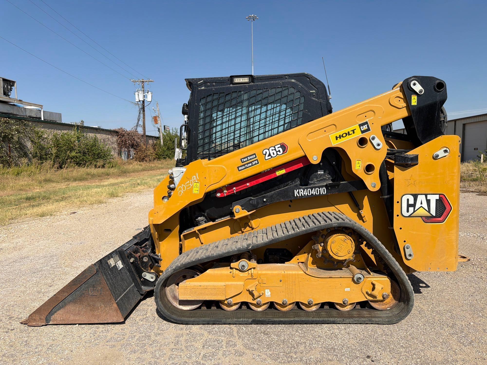 2025 Caterpillar 265