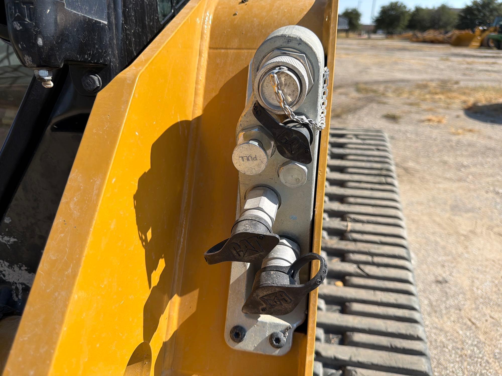 2025 Caterpillar 265