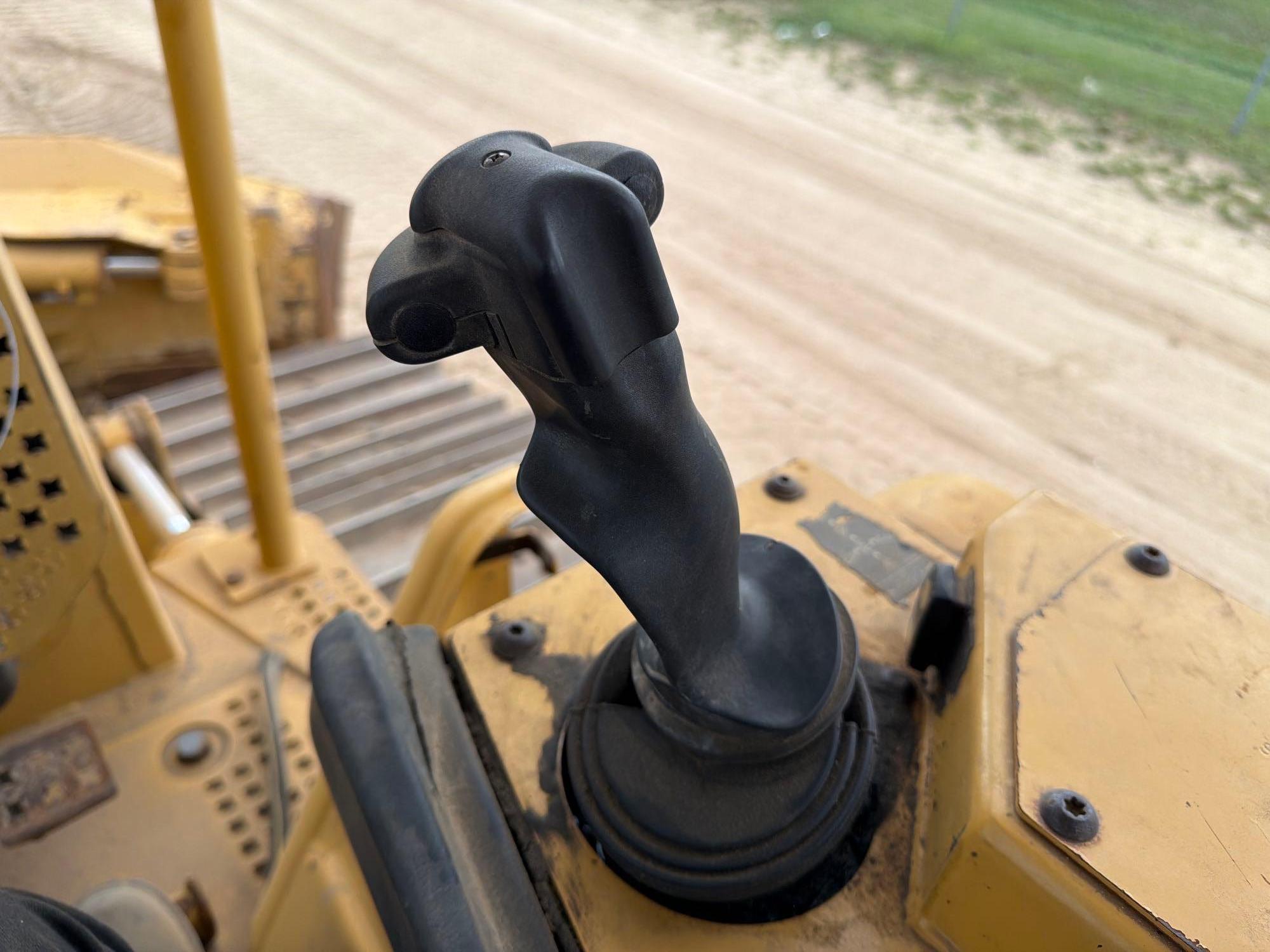 2006 Caterpillar D5N LGP