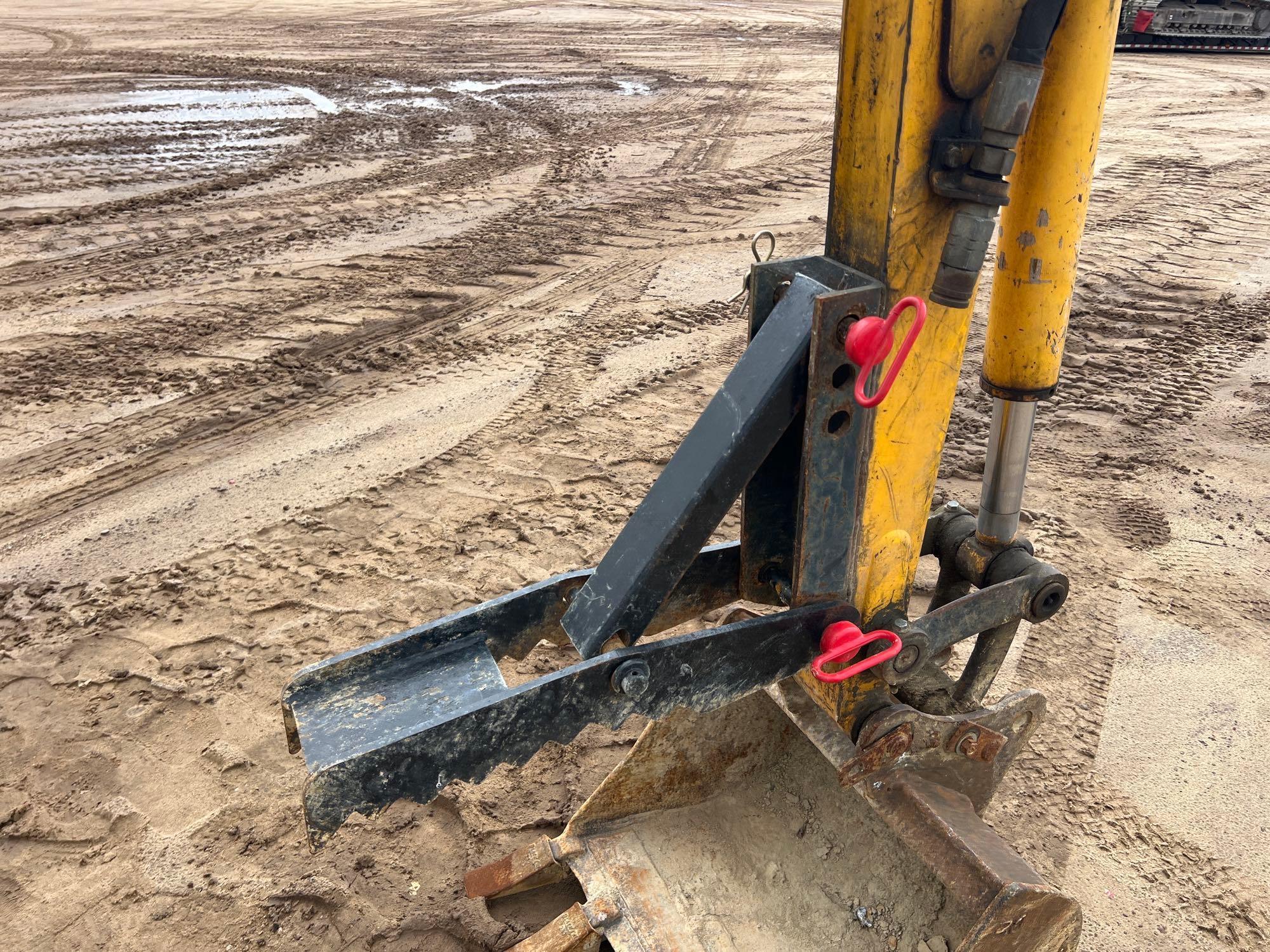 2004 JCB 8032ZTS