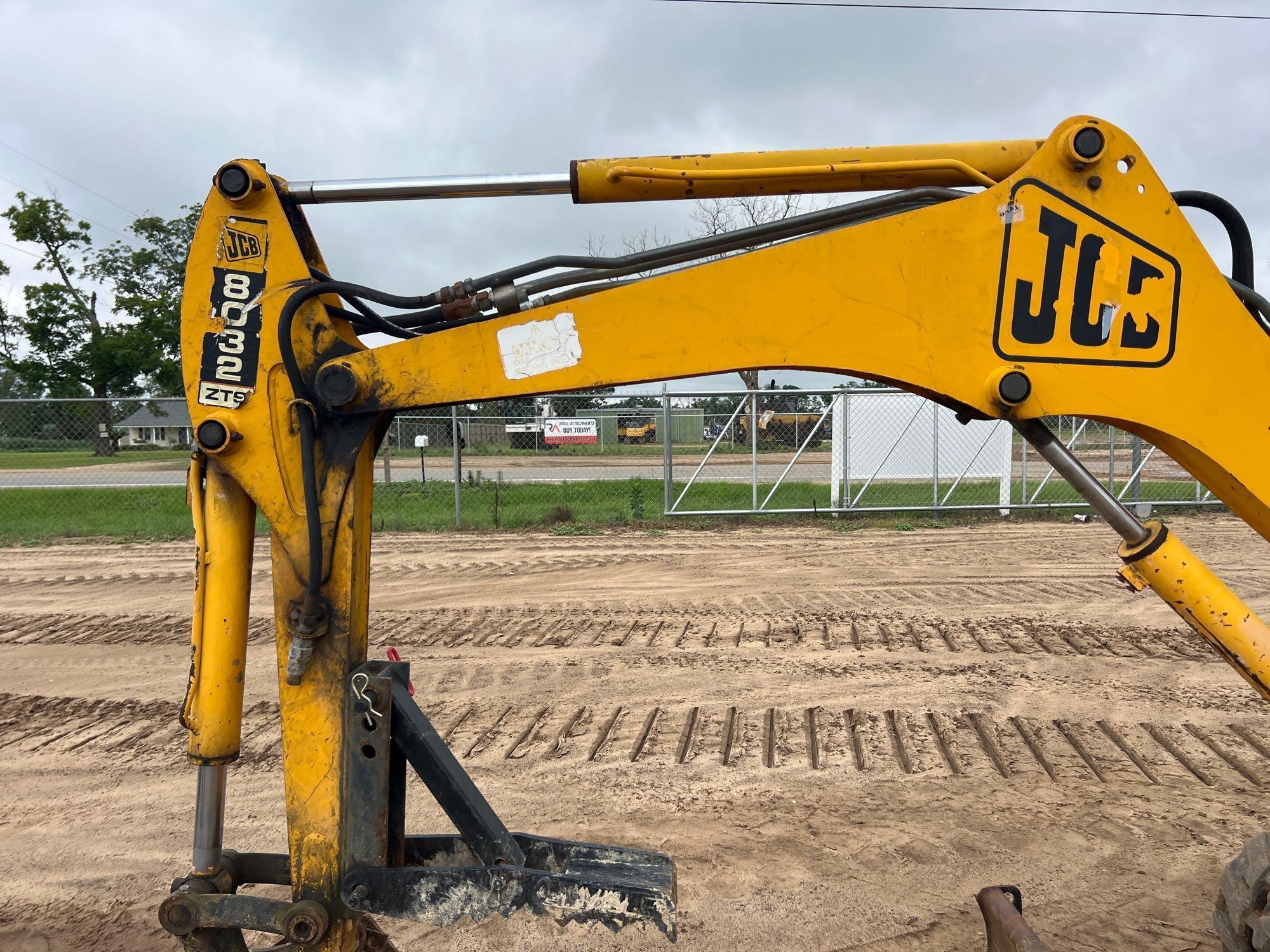 2004 JCB 8032ZTS