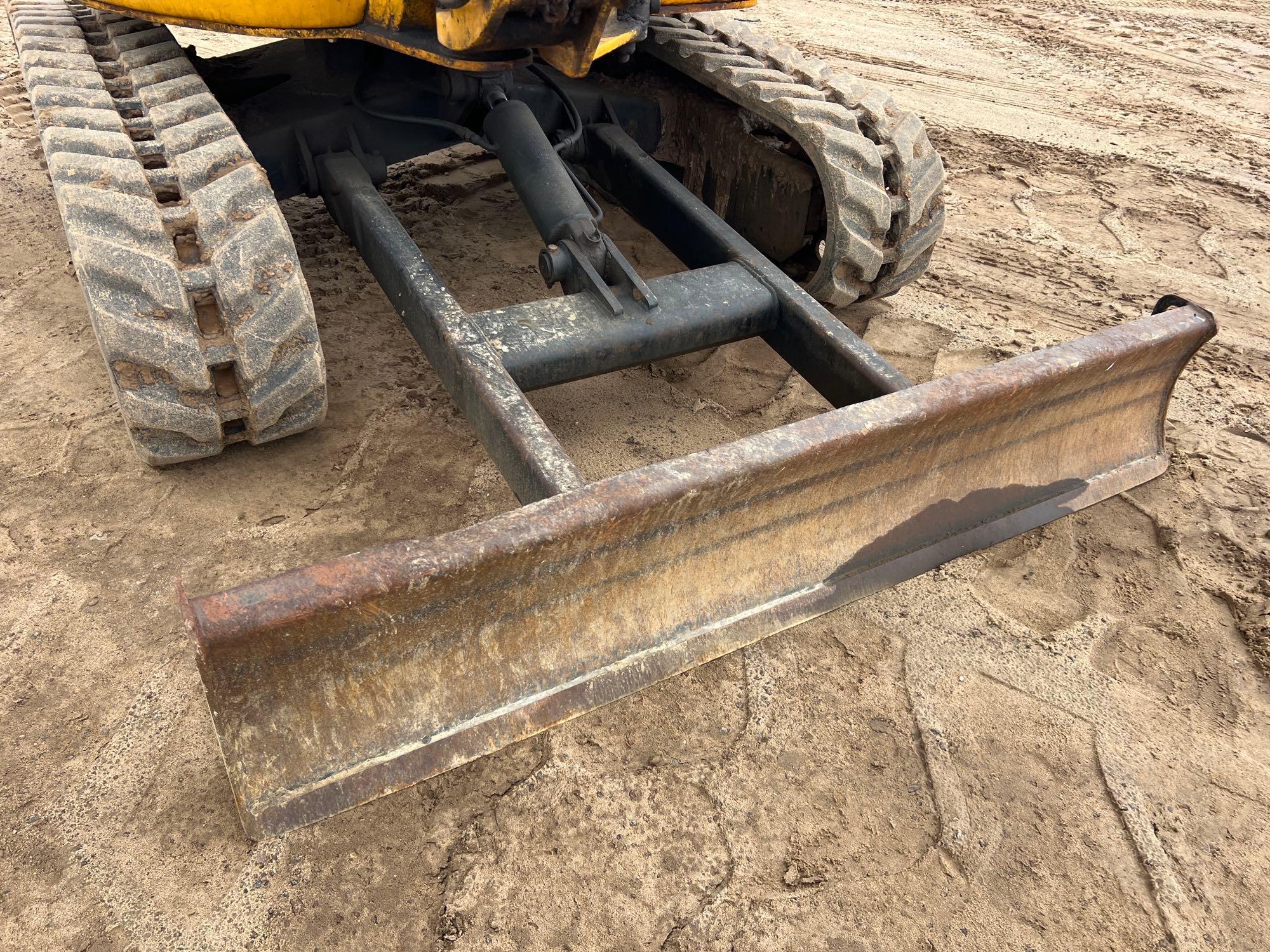 2004 JCB 8032ZTS