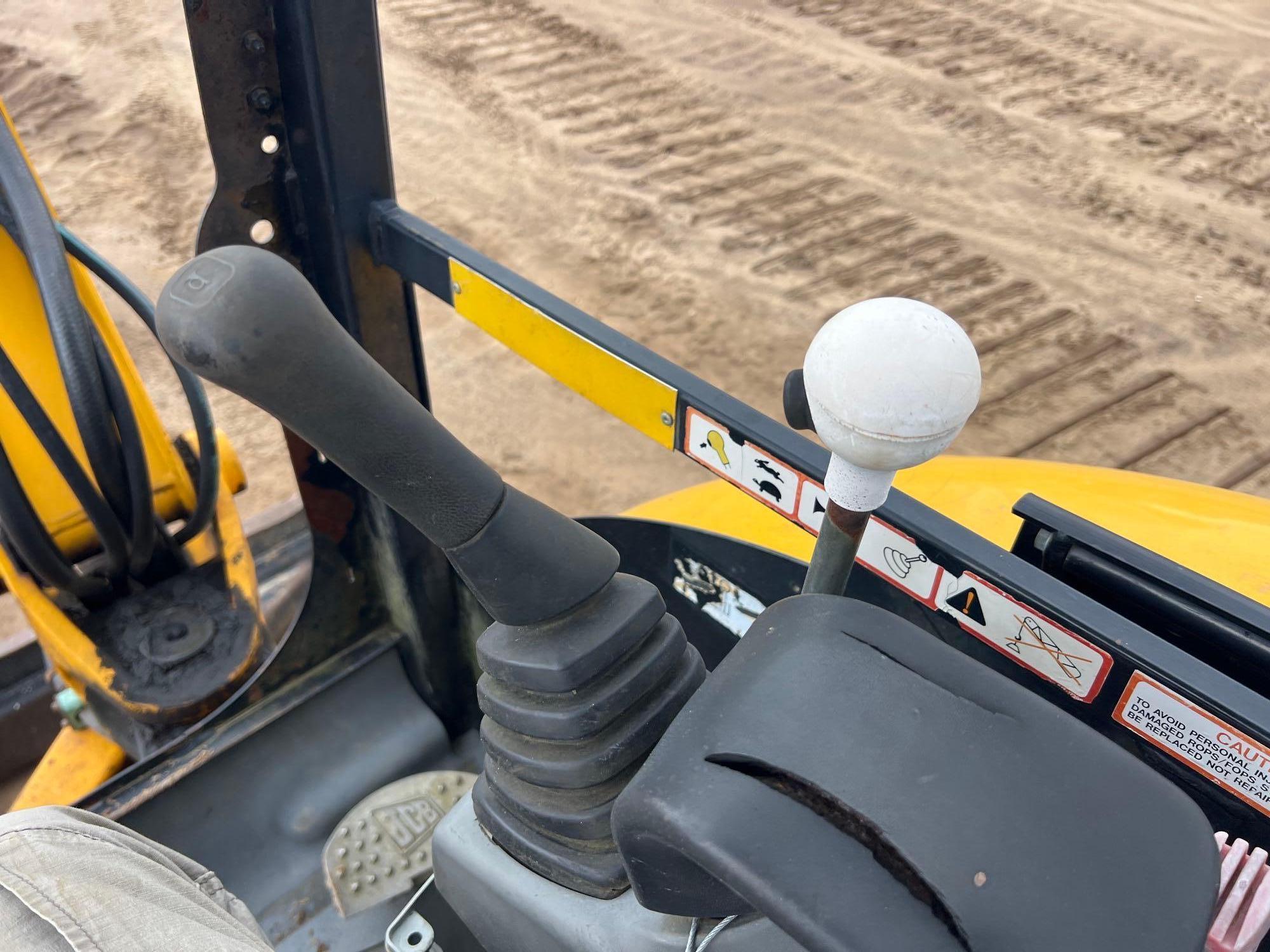 2004 JCB 8032ZTS