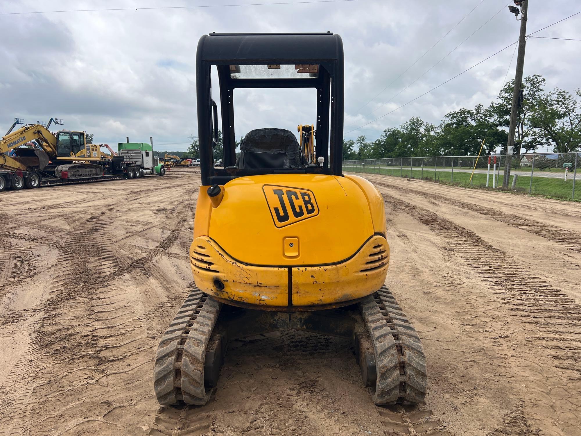 2004 JCB 8032ZTS