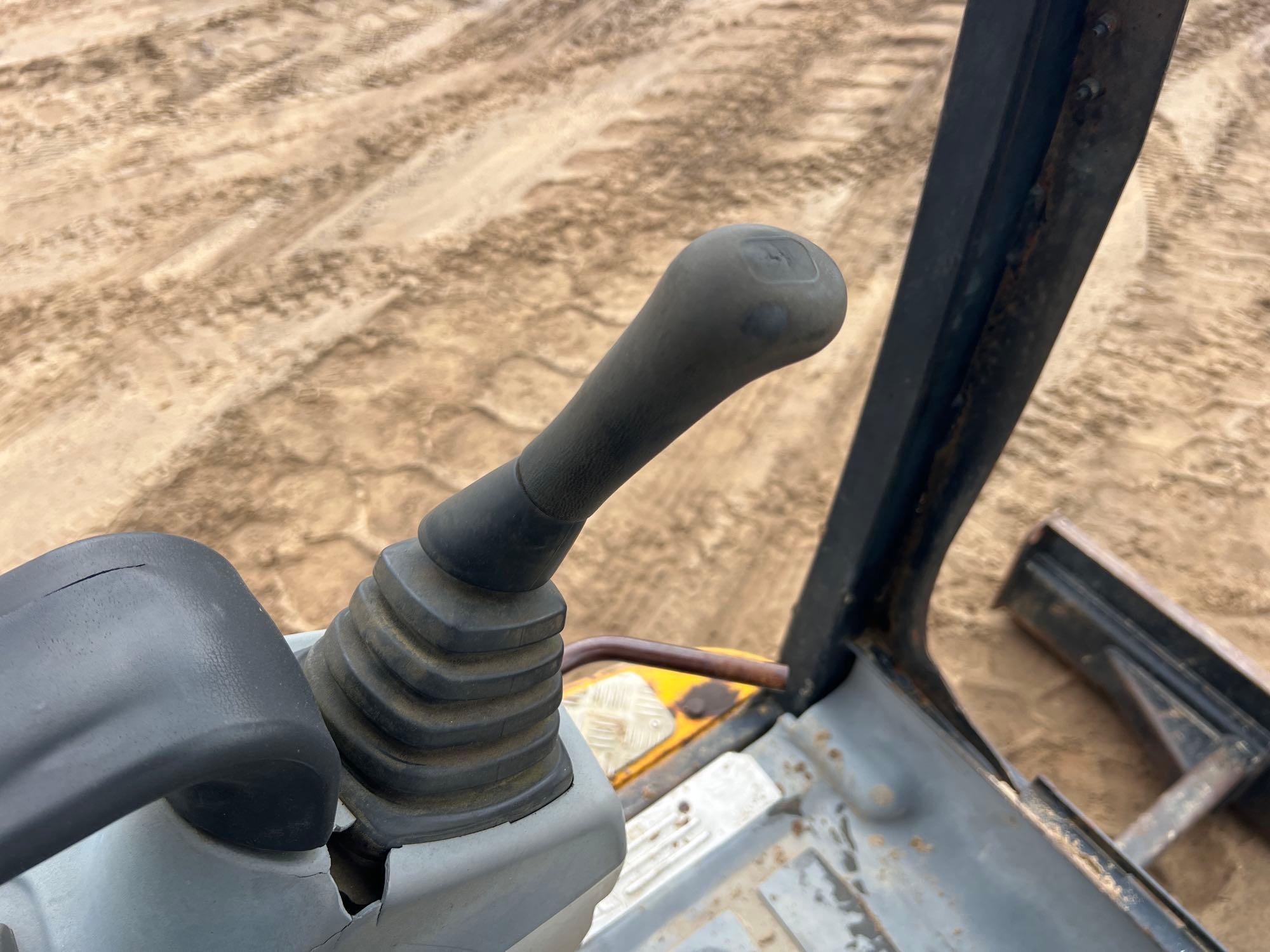 2004 JCB 8032ZTS
