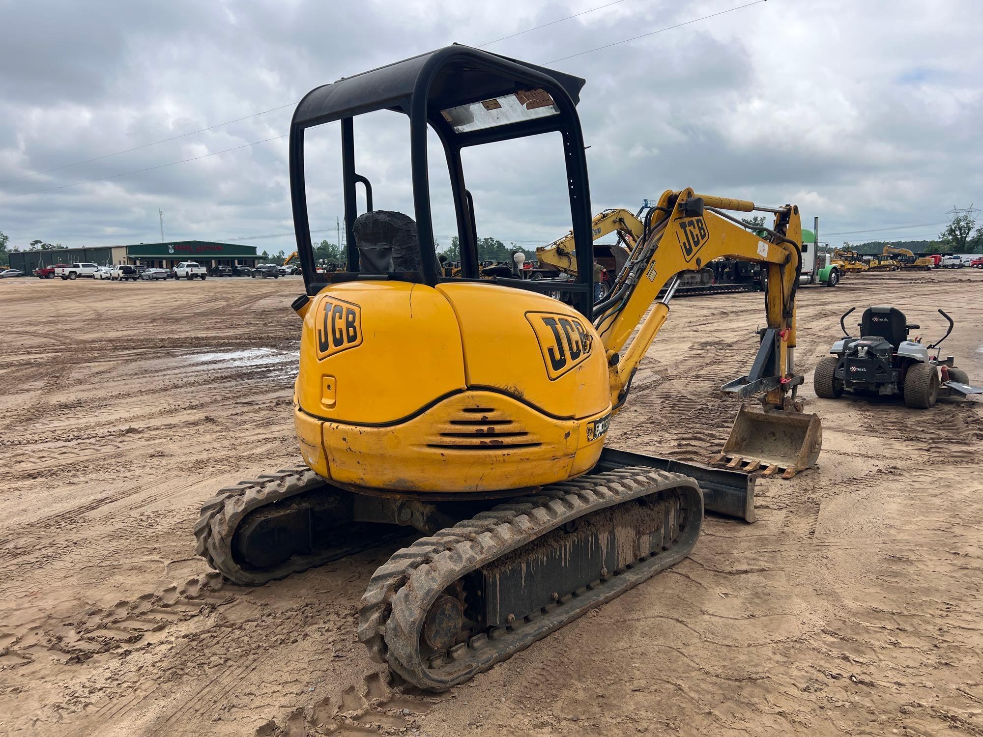 2004 JCB 8032ZTS