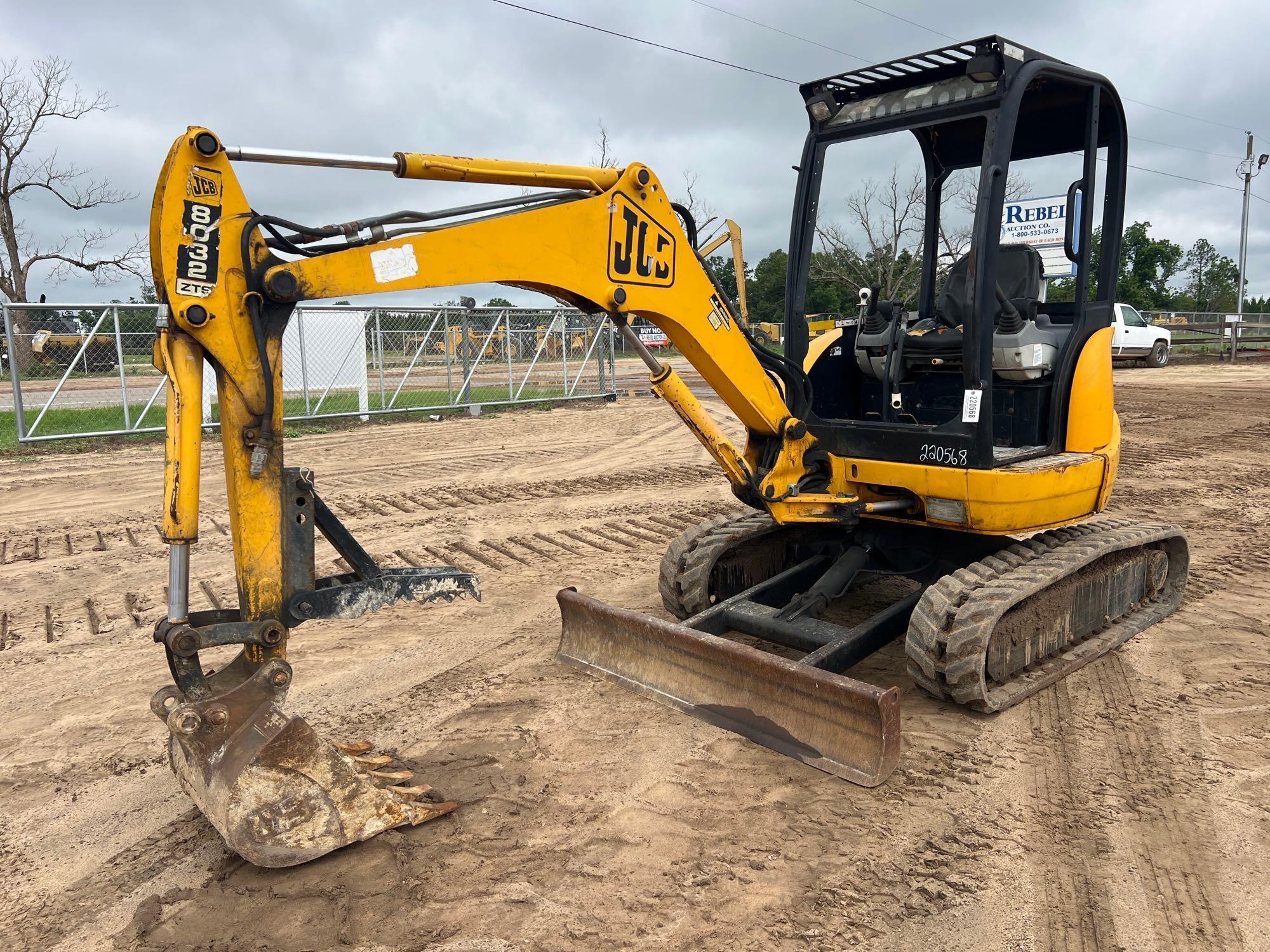 2004 JCB 8032ZTS