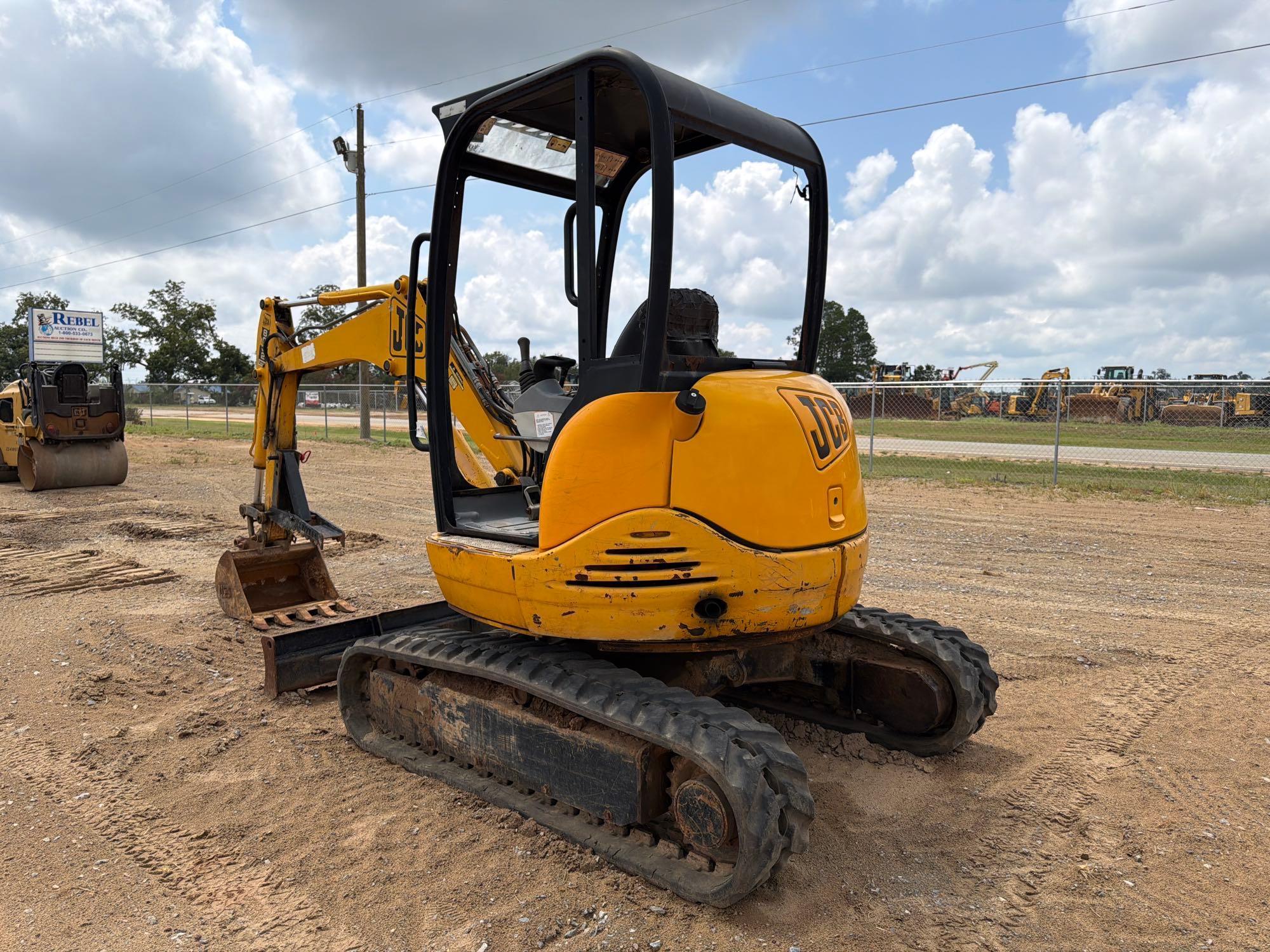 2004 JCB 8032ZTS