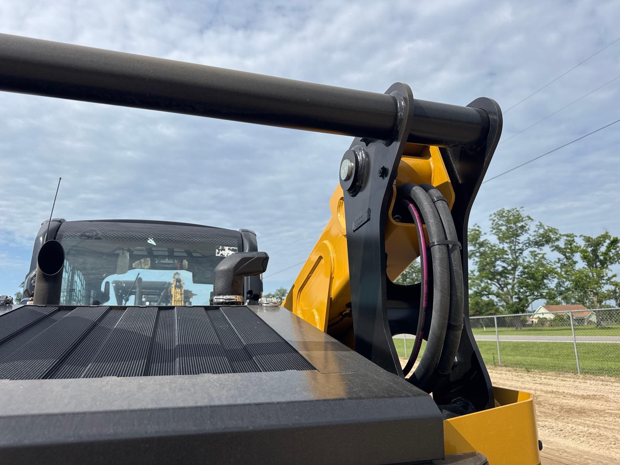 2025 Caterpillar 285