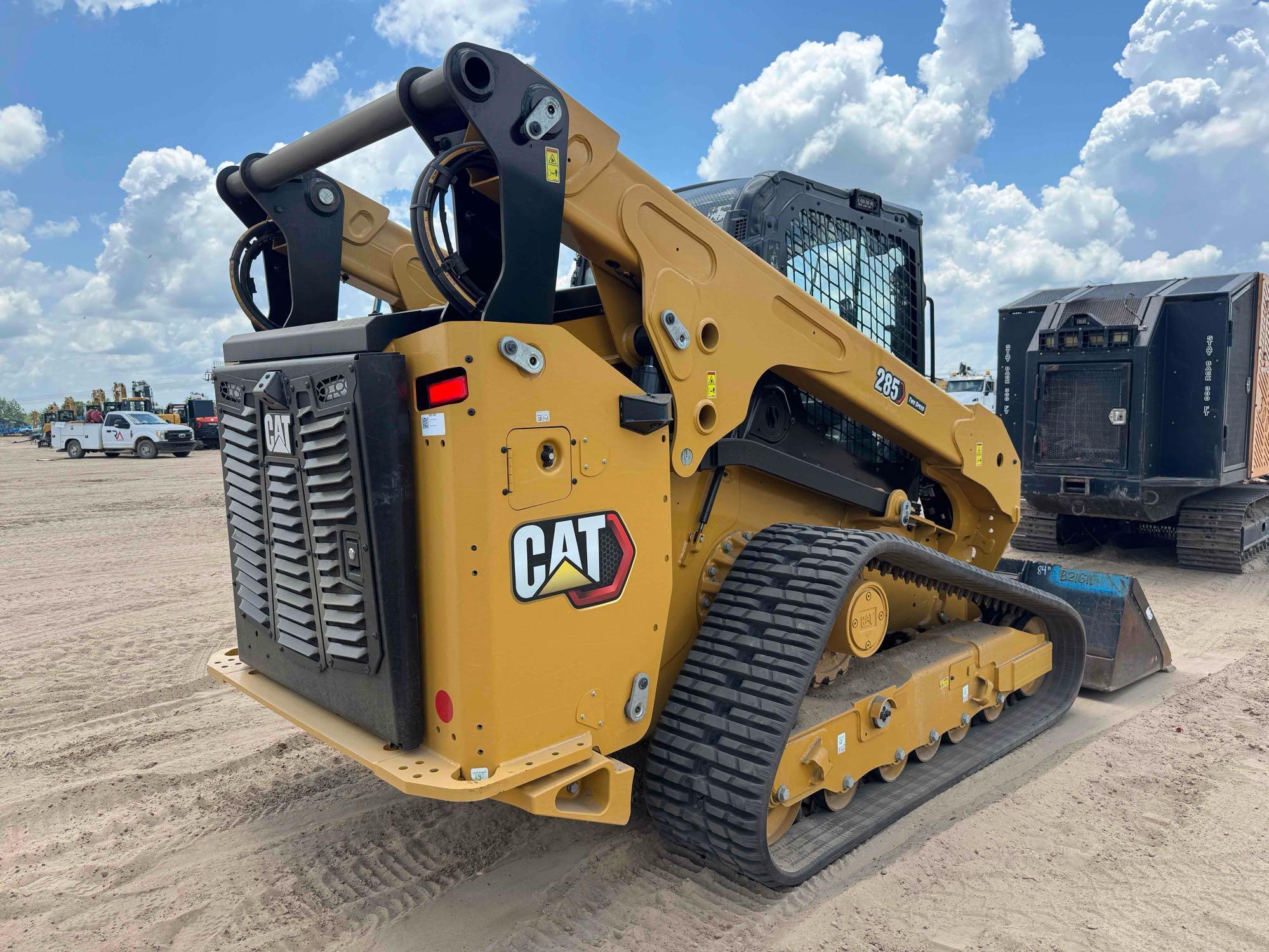 2025 Caterpillar 285