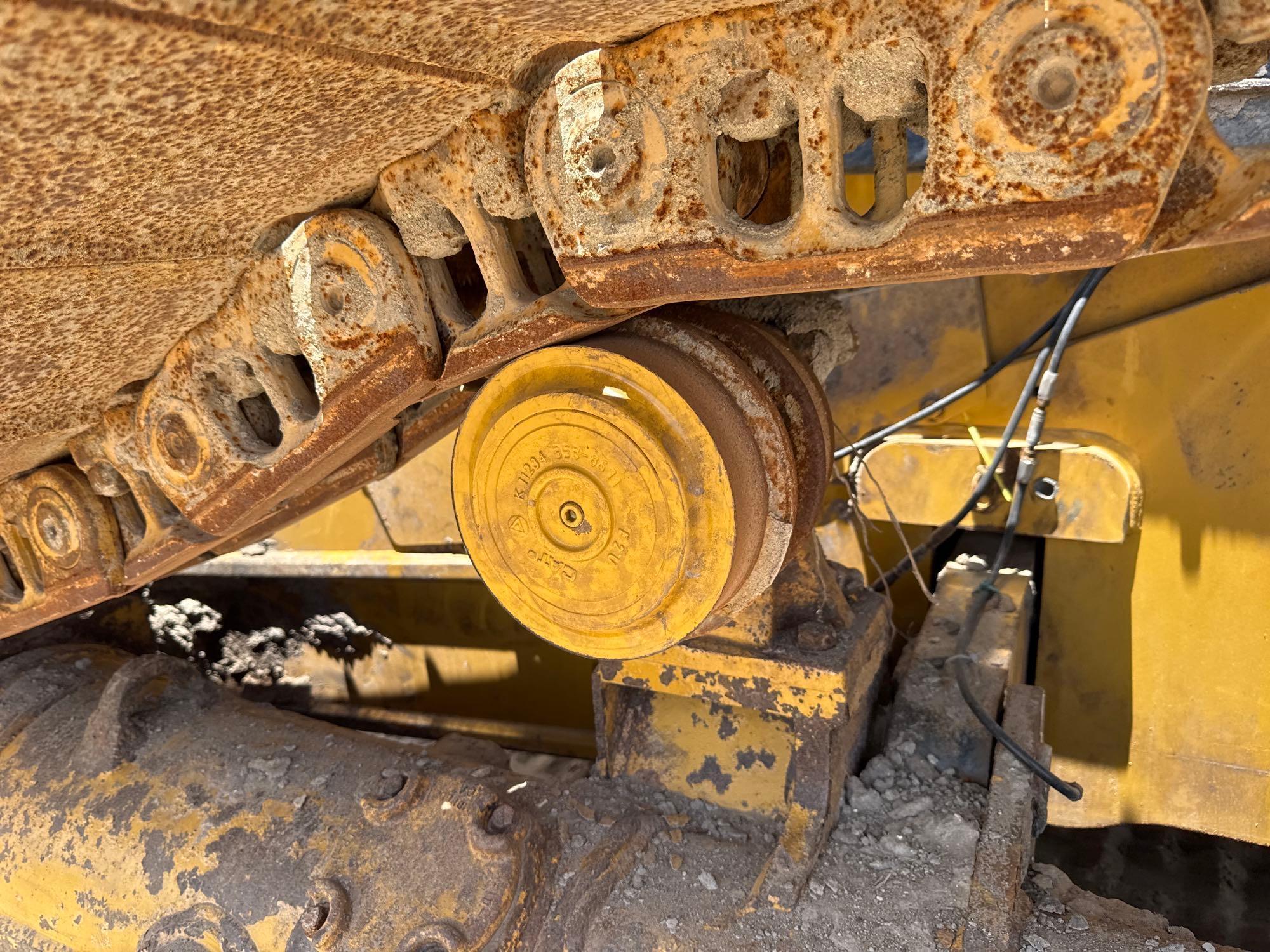 Caterpillar D6N LGP
