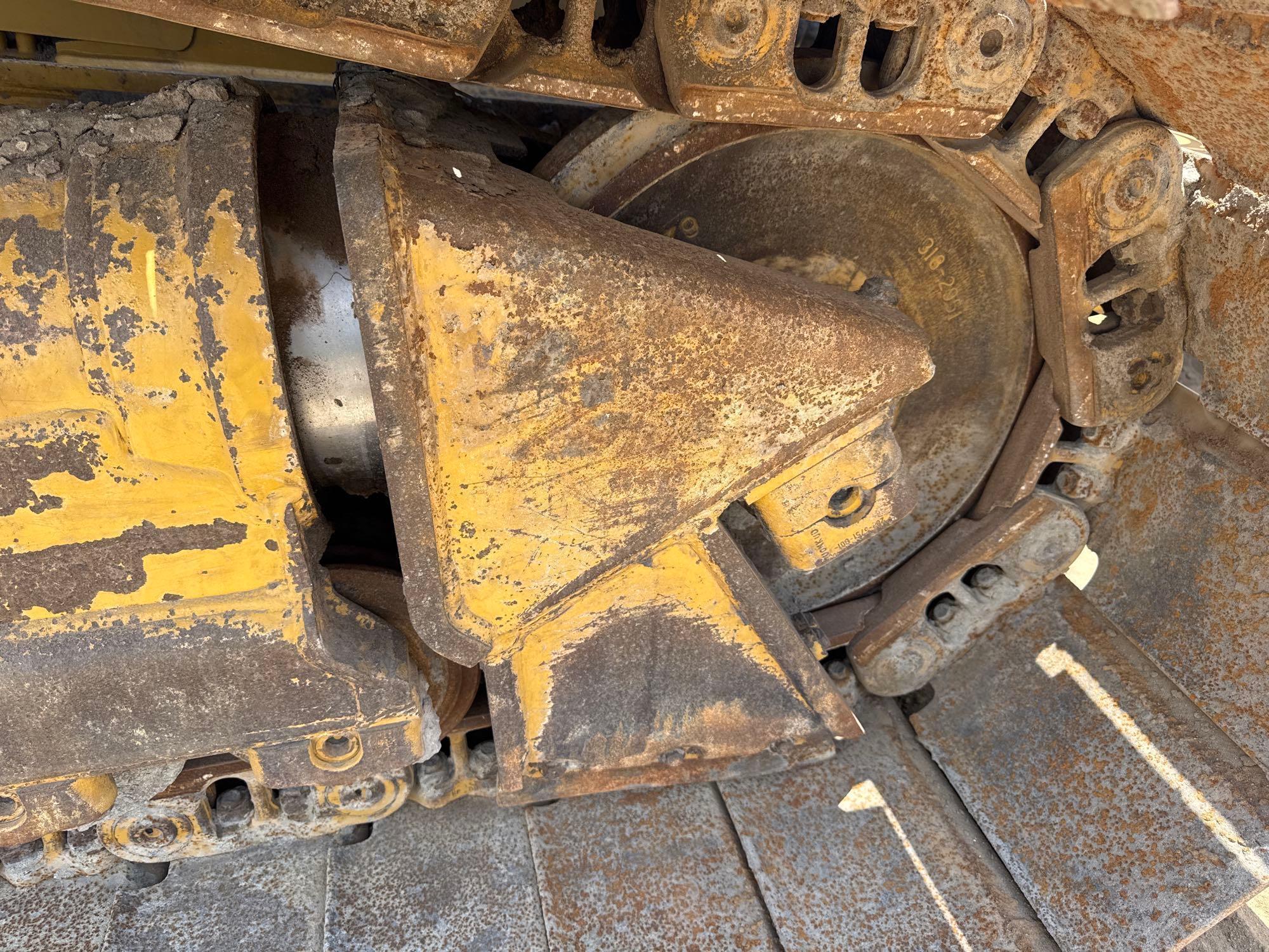 Caterpillar D6N LGP