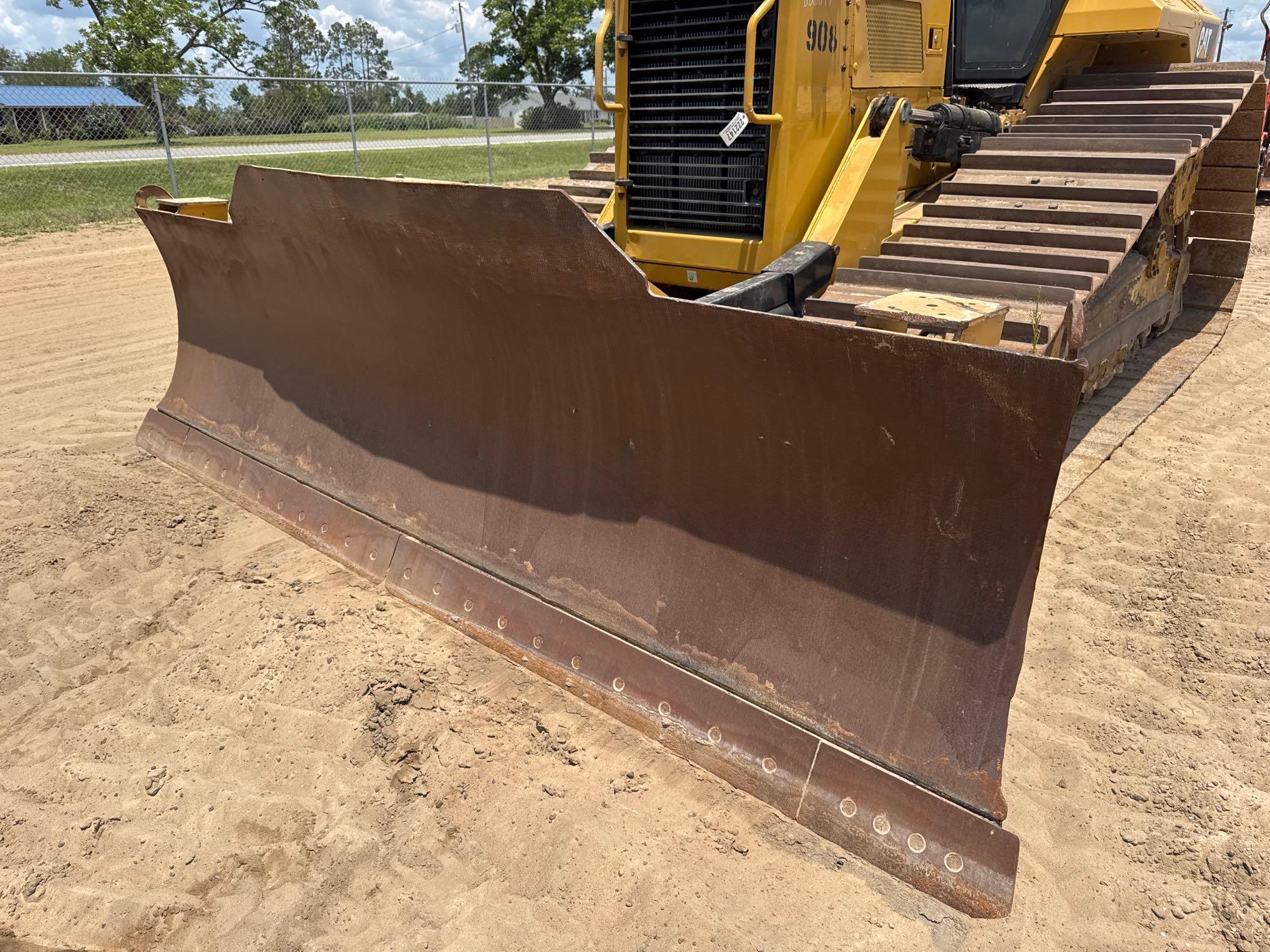 Caterpillar D6N LGP