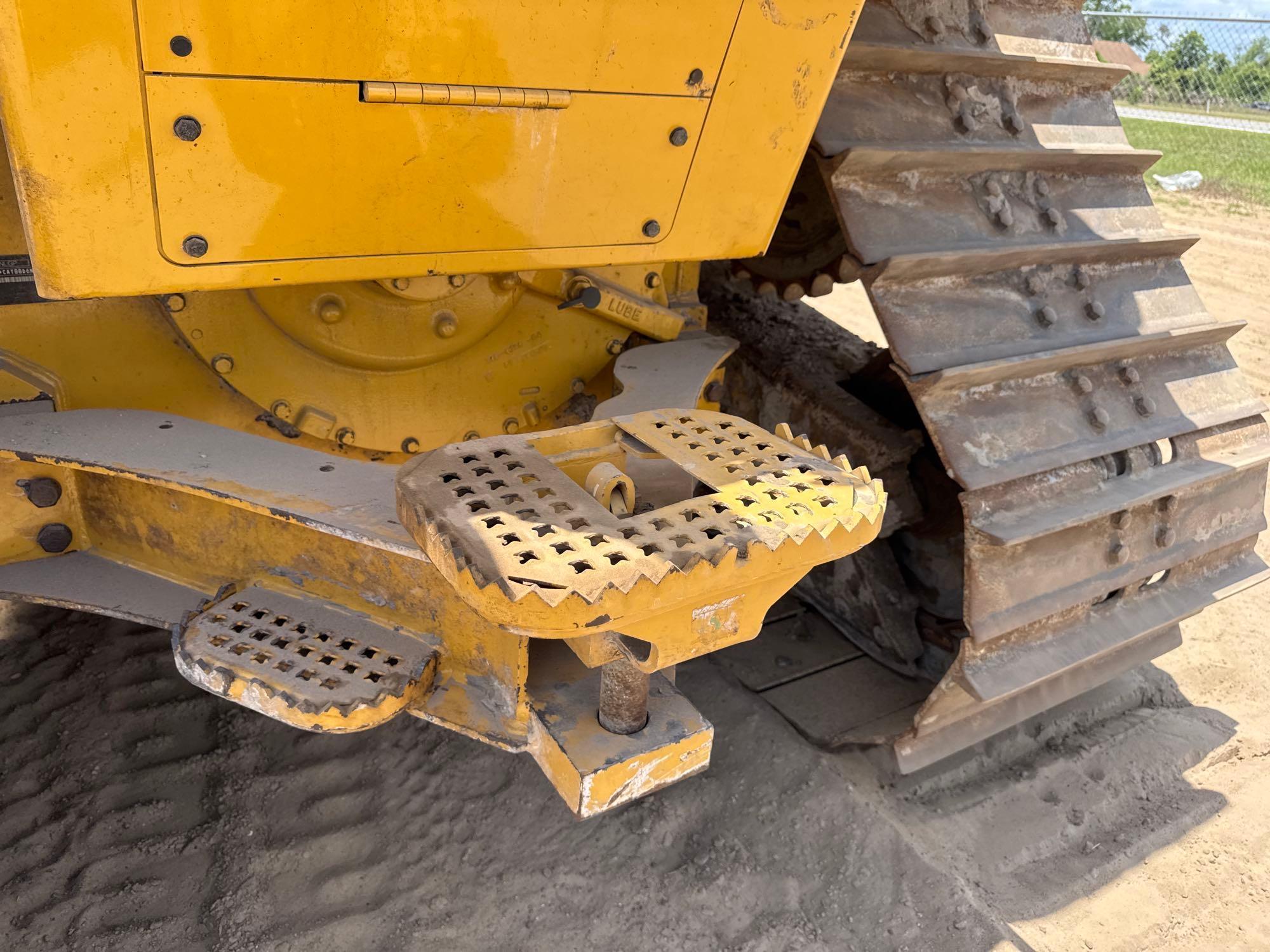 Caterpillar D6N LGP
