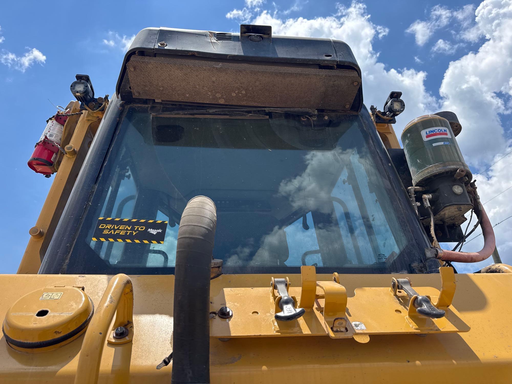Caterpillar D6N LGP