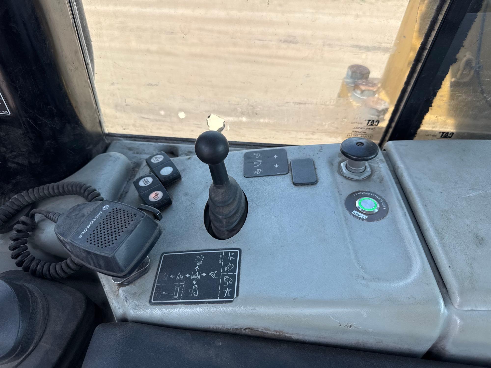 Caterpillar D6N LGP