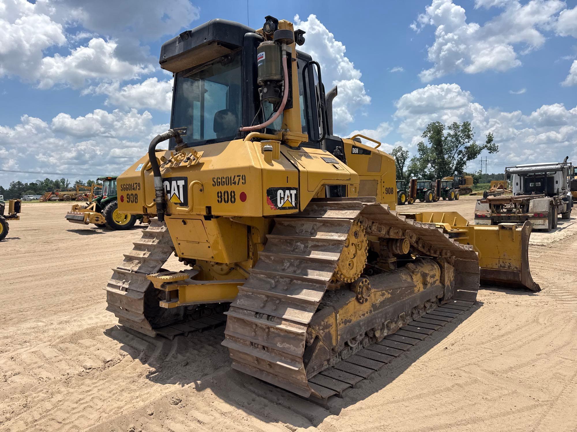 Caterpillar D6N LGP