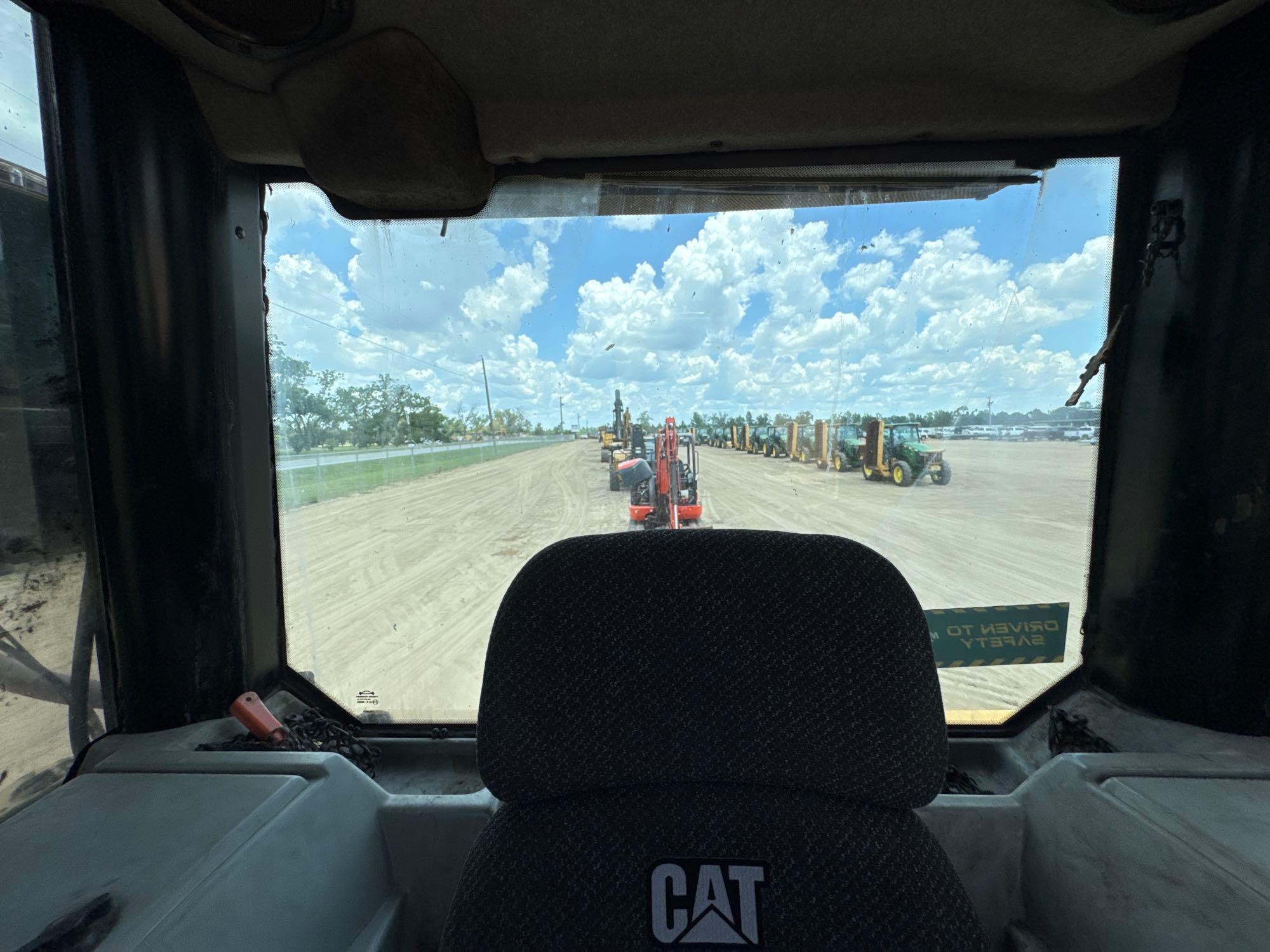 Caterpillar D6N LGP