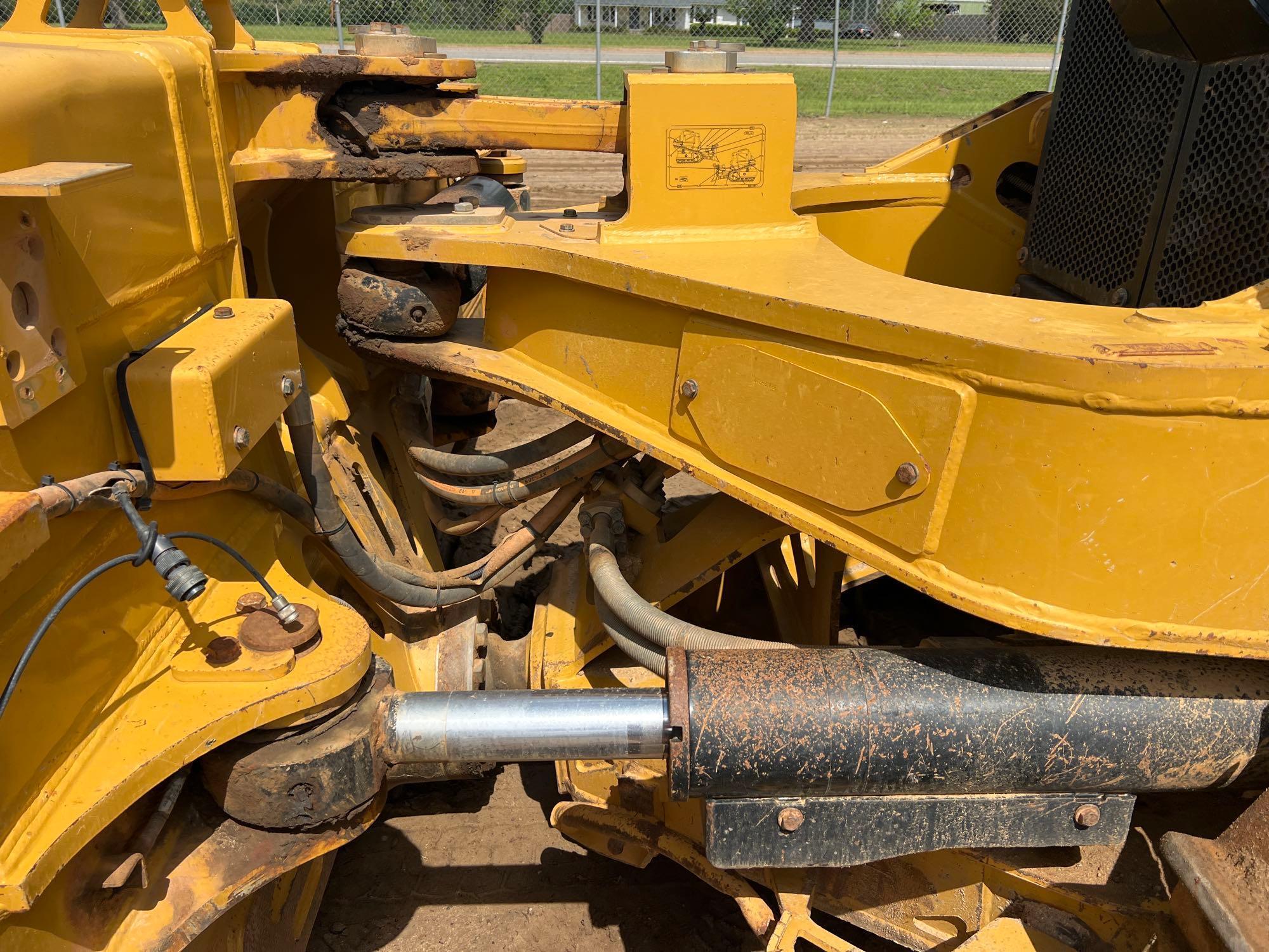 2022 Caterpillar D6T LGP