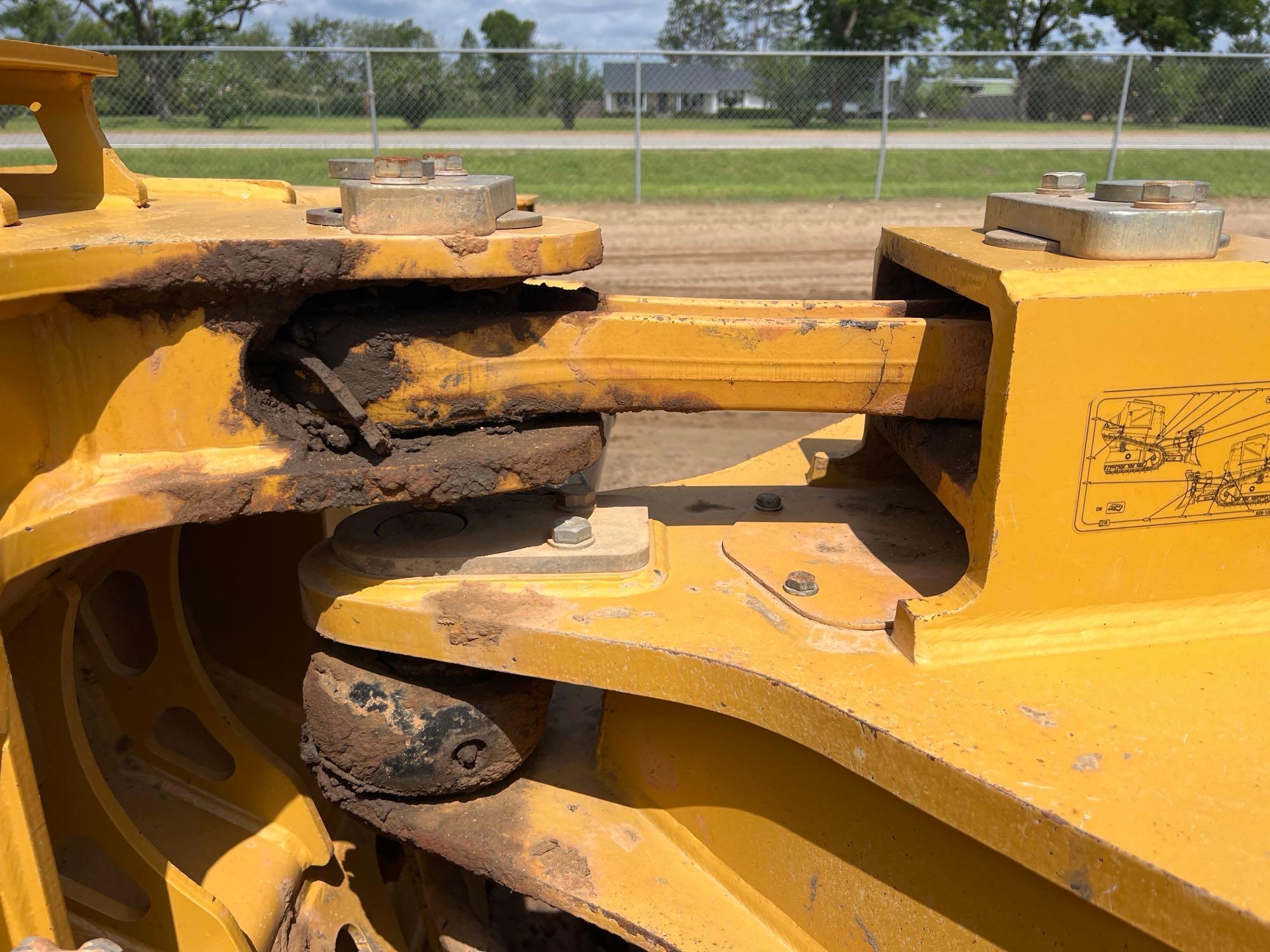2022 Caterpillar D6T LGP