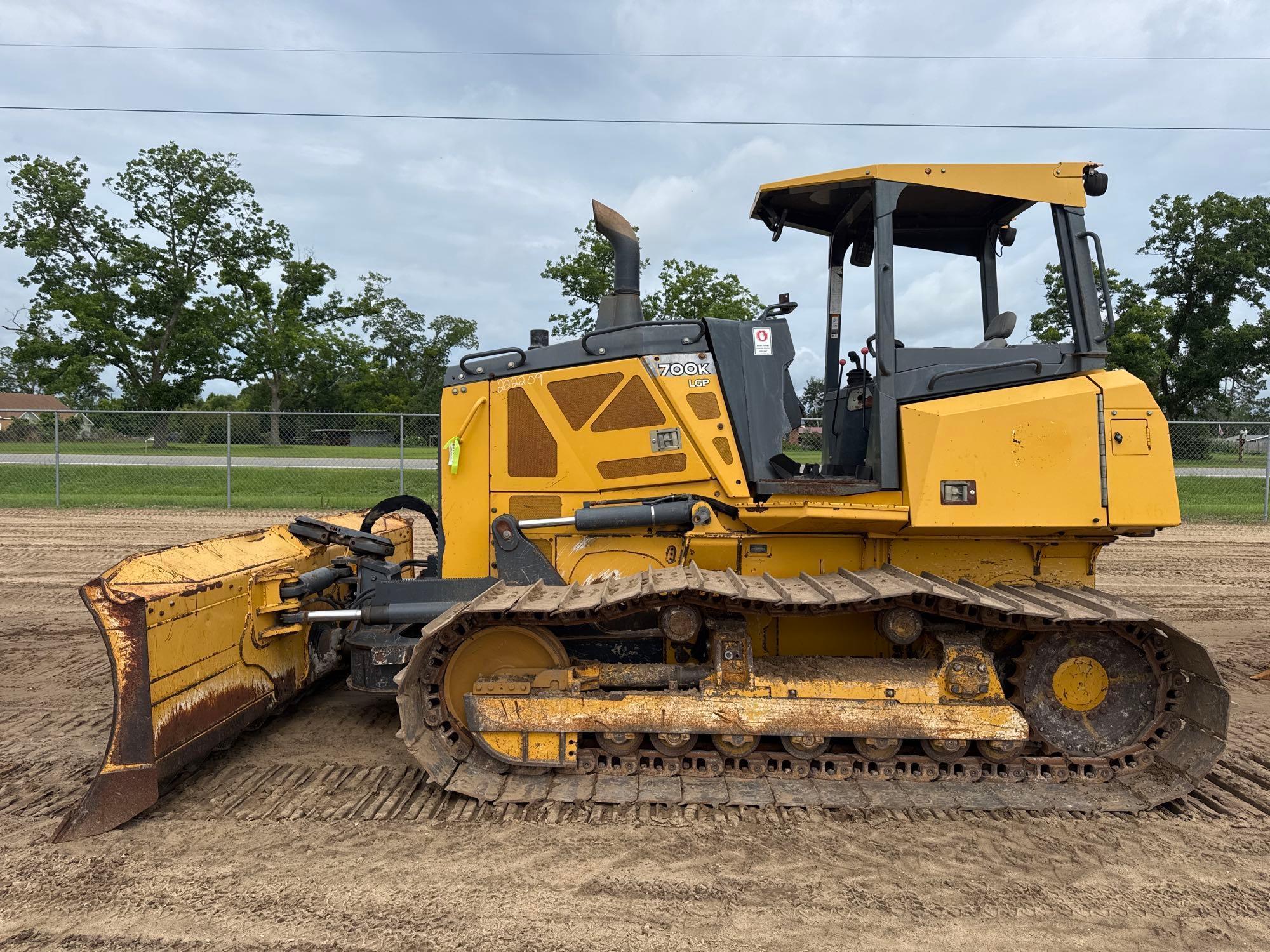  John Deere 700K