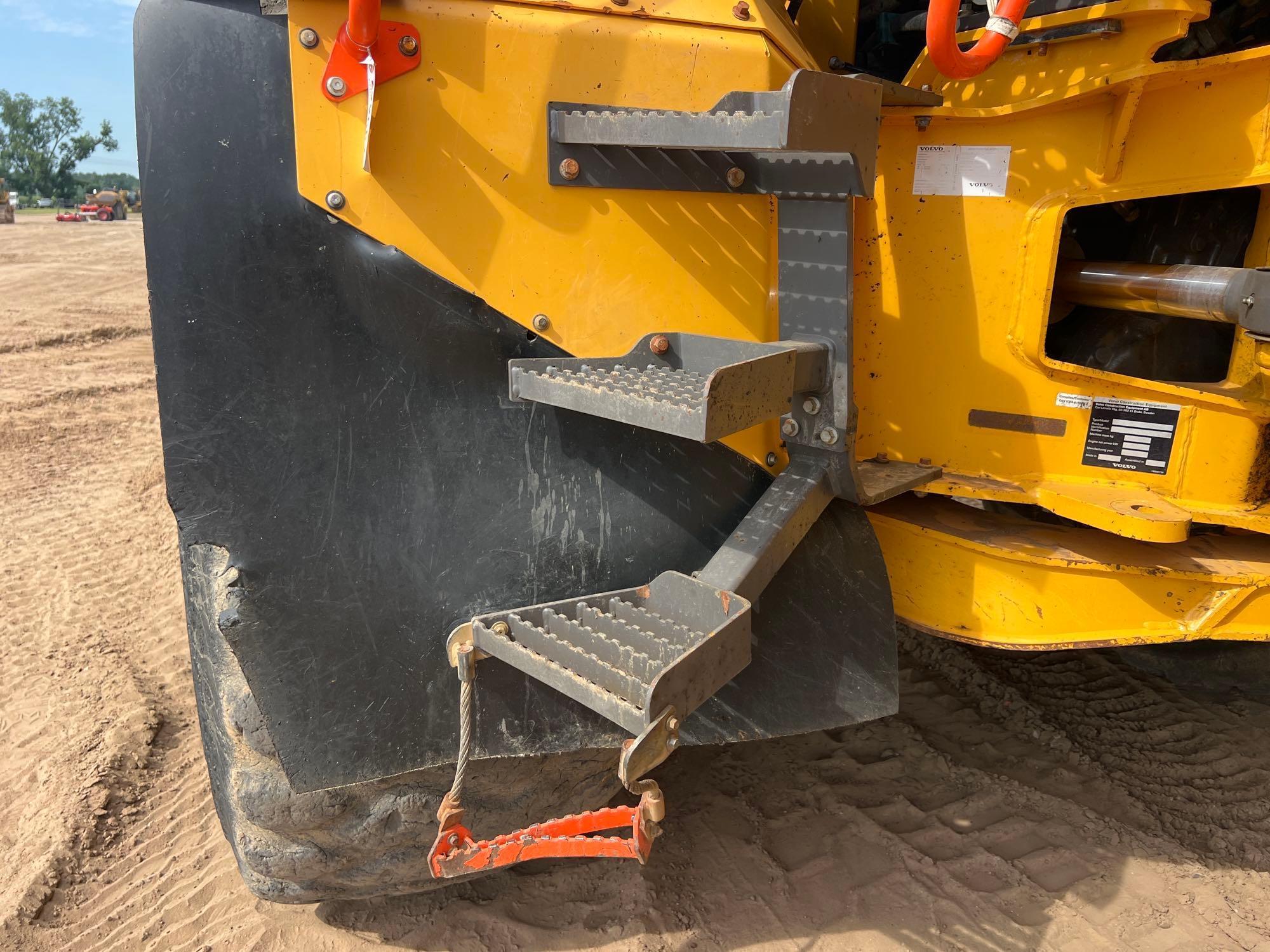 Volvo A40