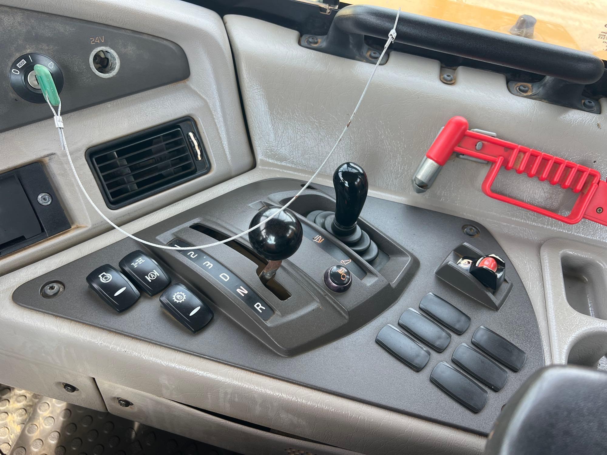 Volvo A40