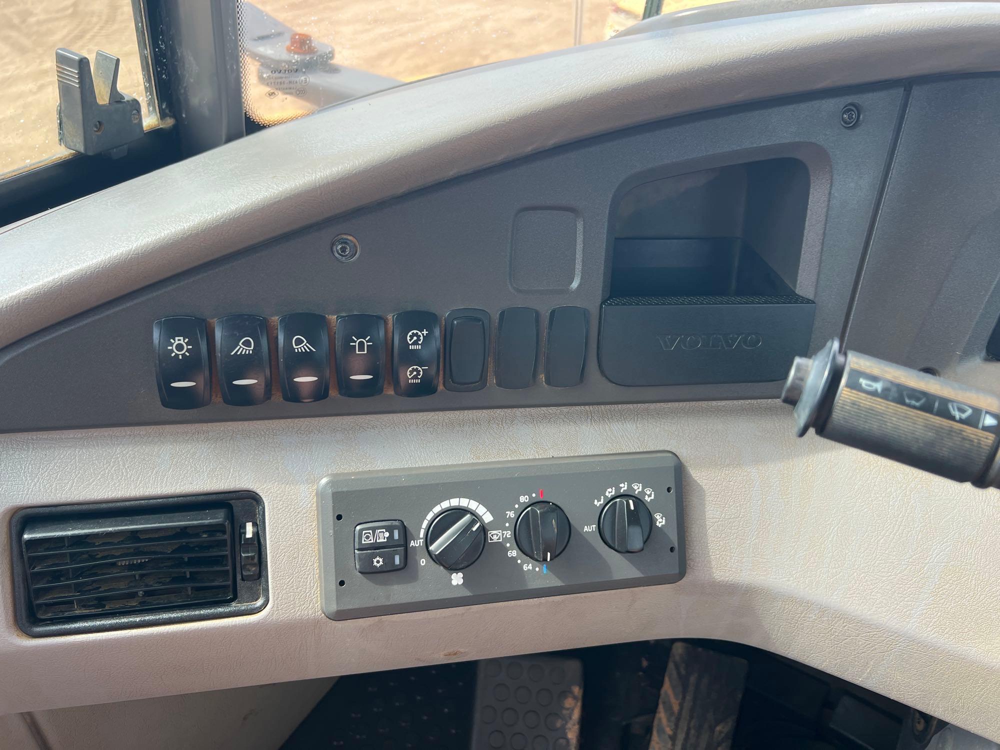 Volvo A40
