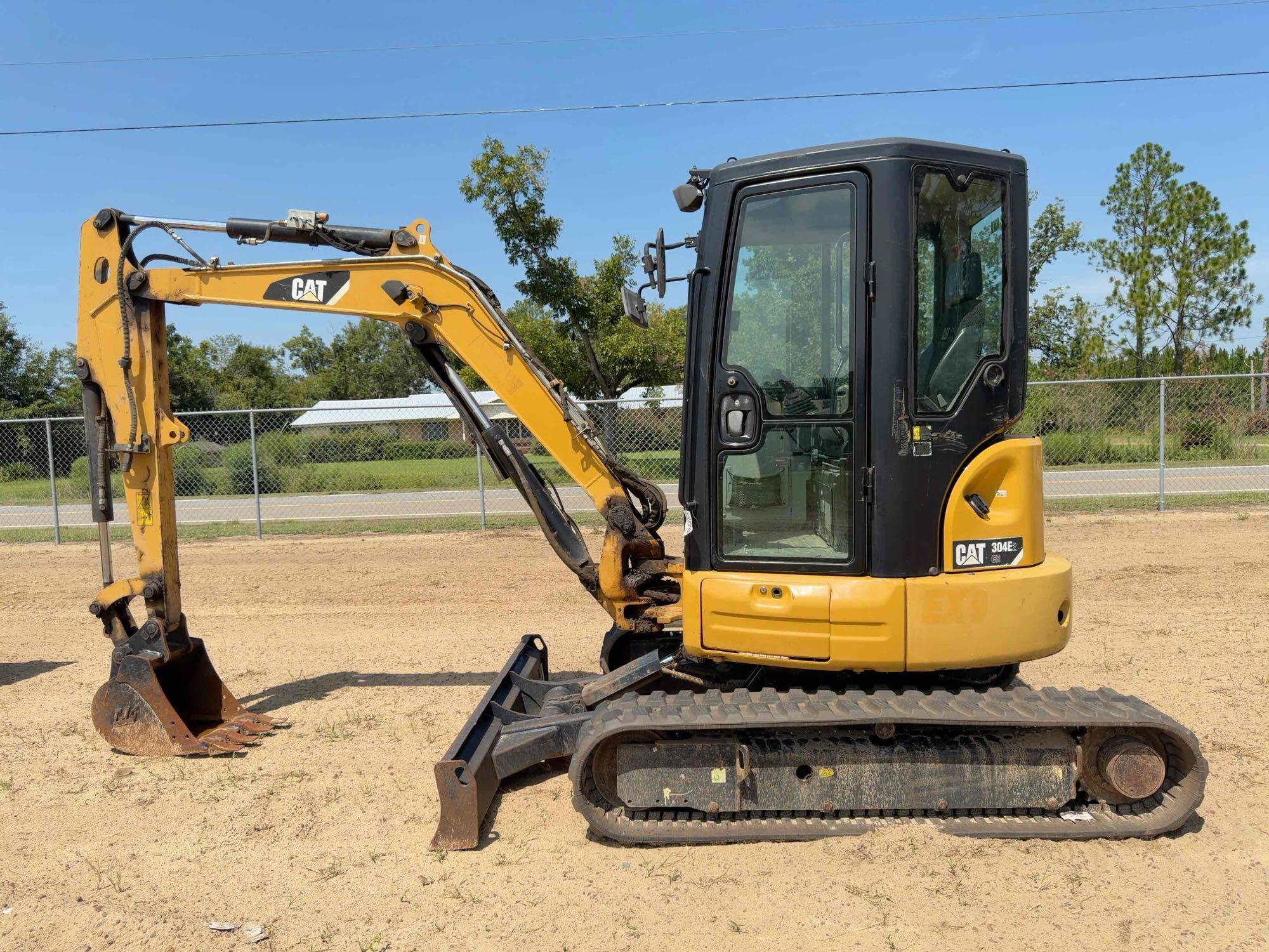 Caterpillar 304