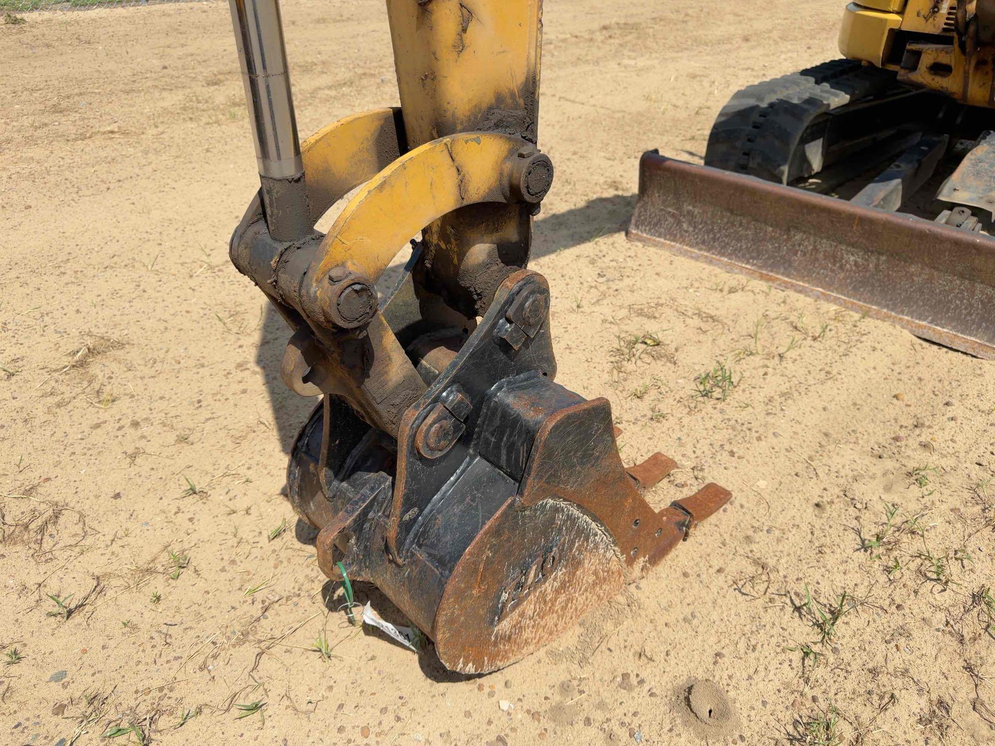 Caterpillar 304