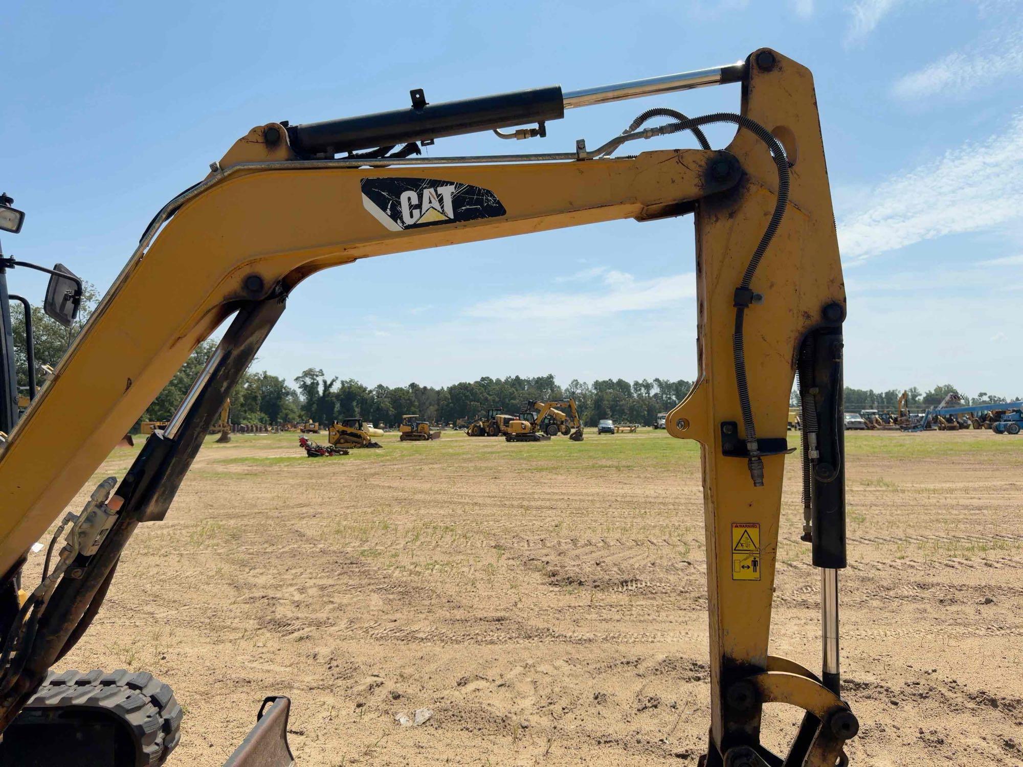 Caterpillar 304