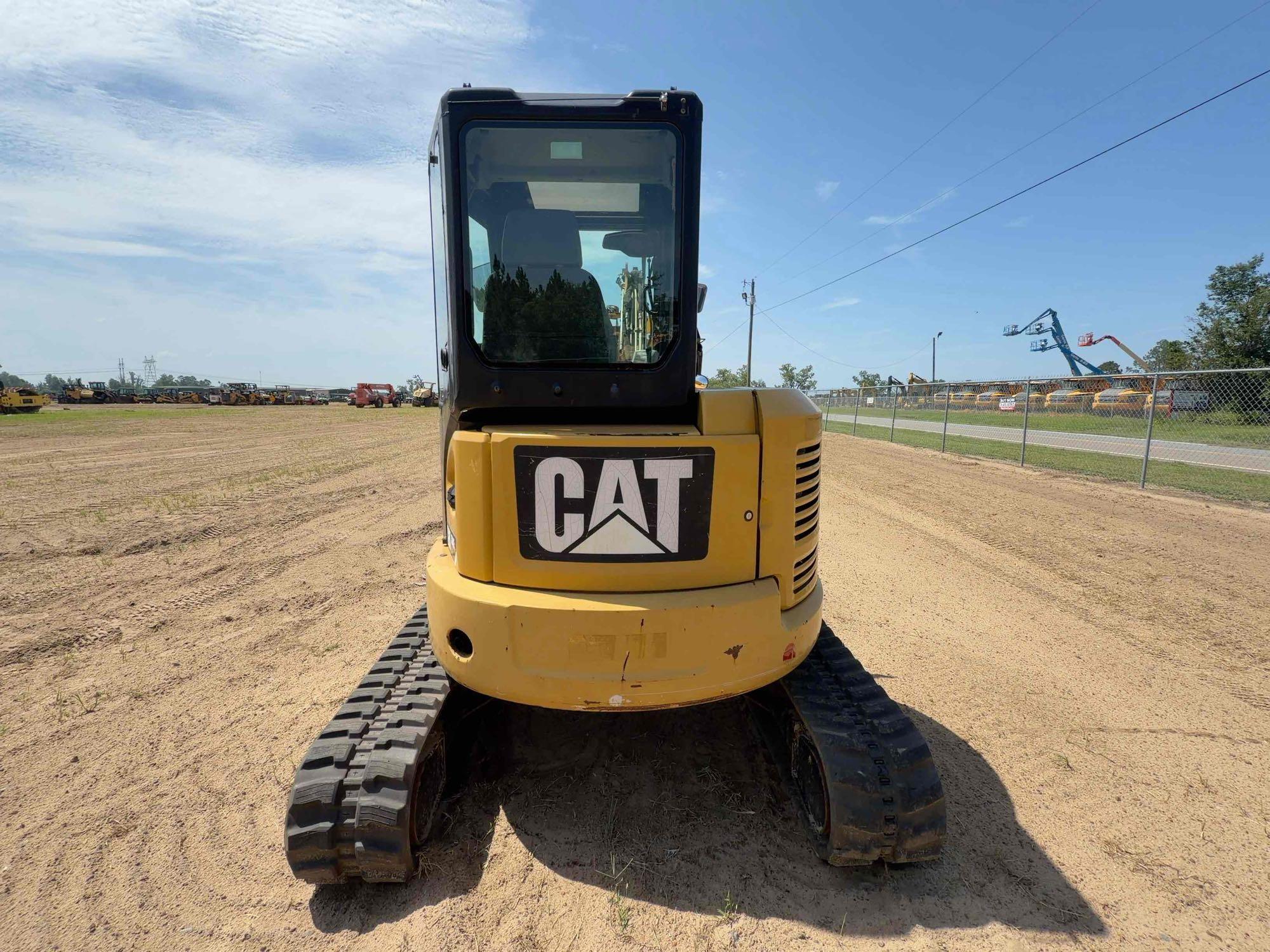 Caterpillar 304