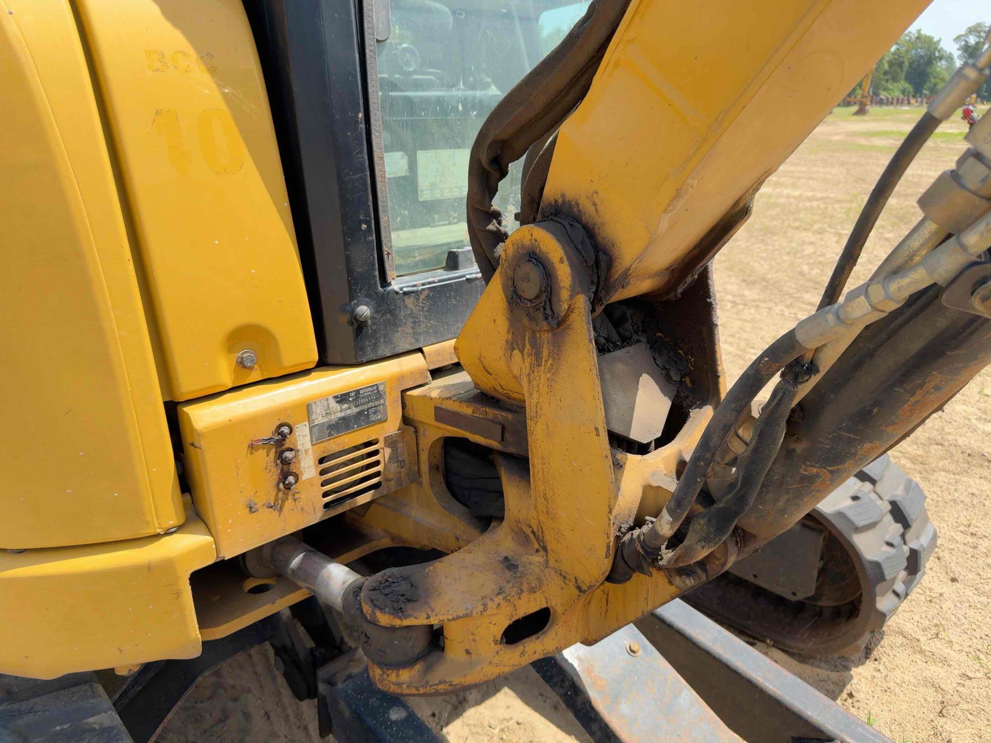 Caterpillar 304