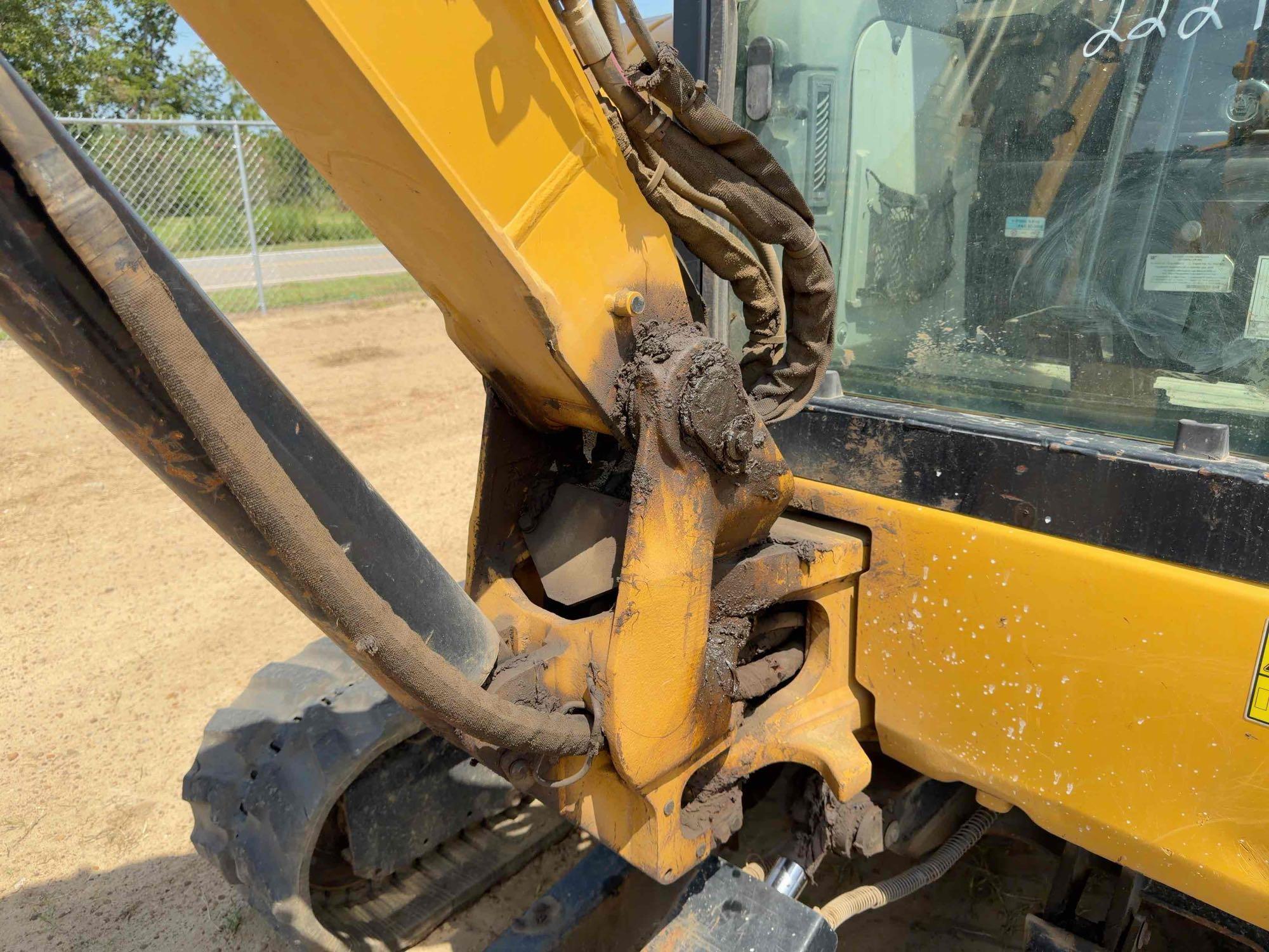 Caterpillar 304