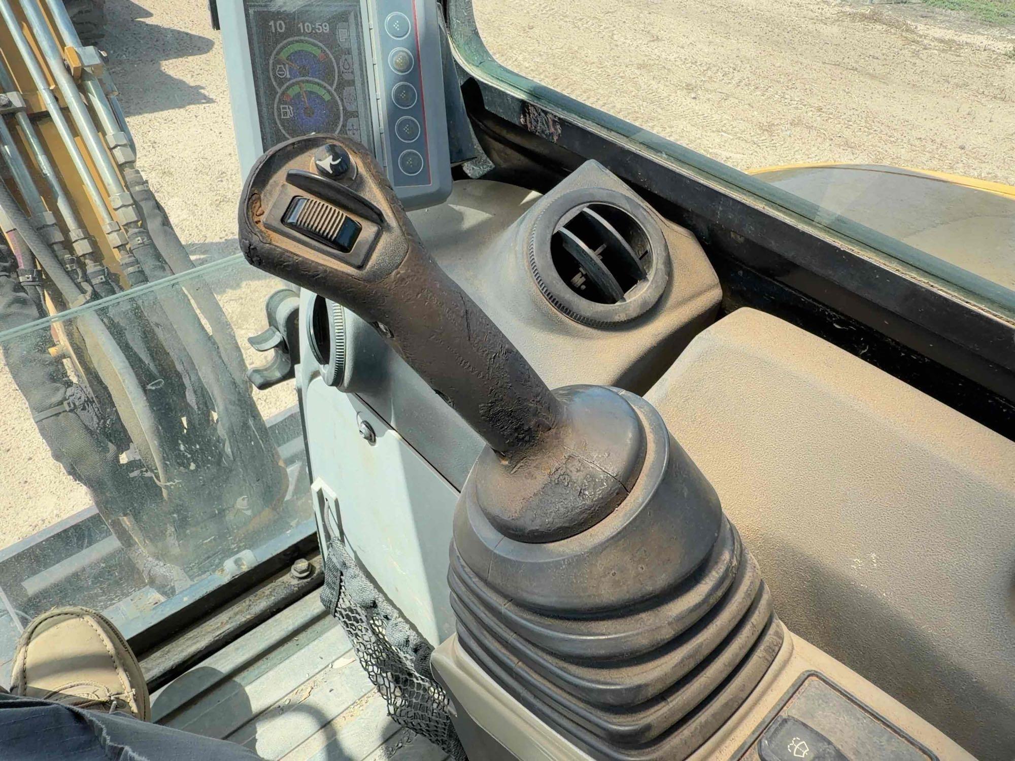 Caterpillar 304