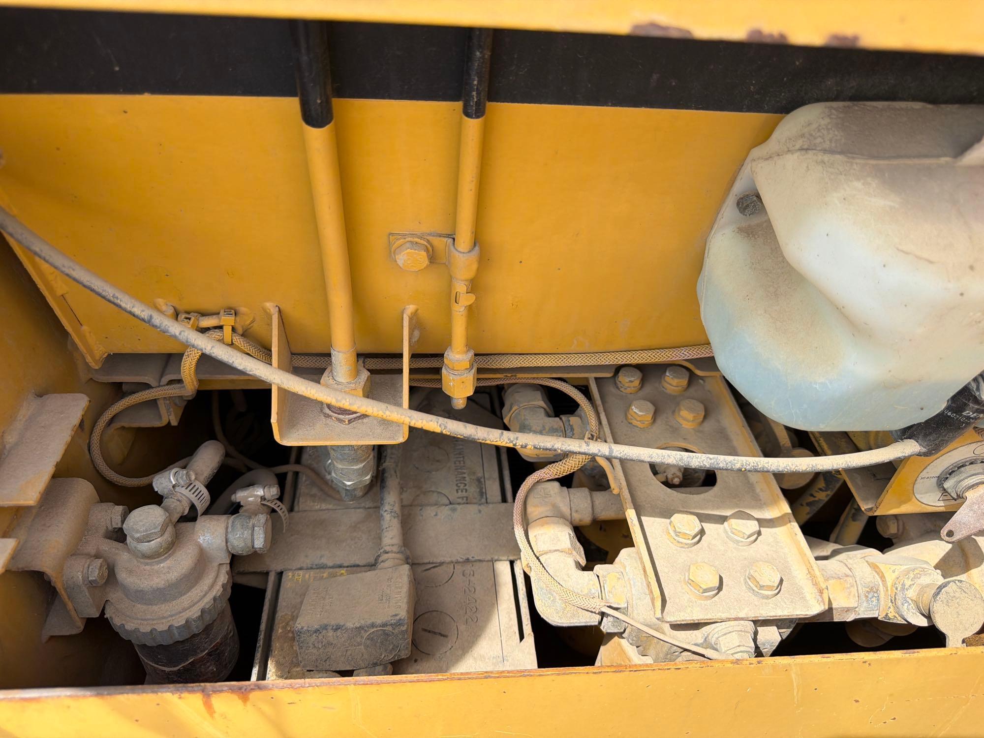 1998 Caterpillar D3C