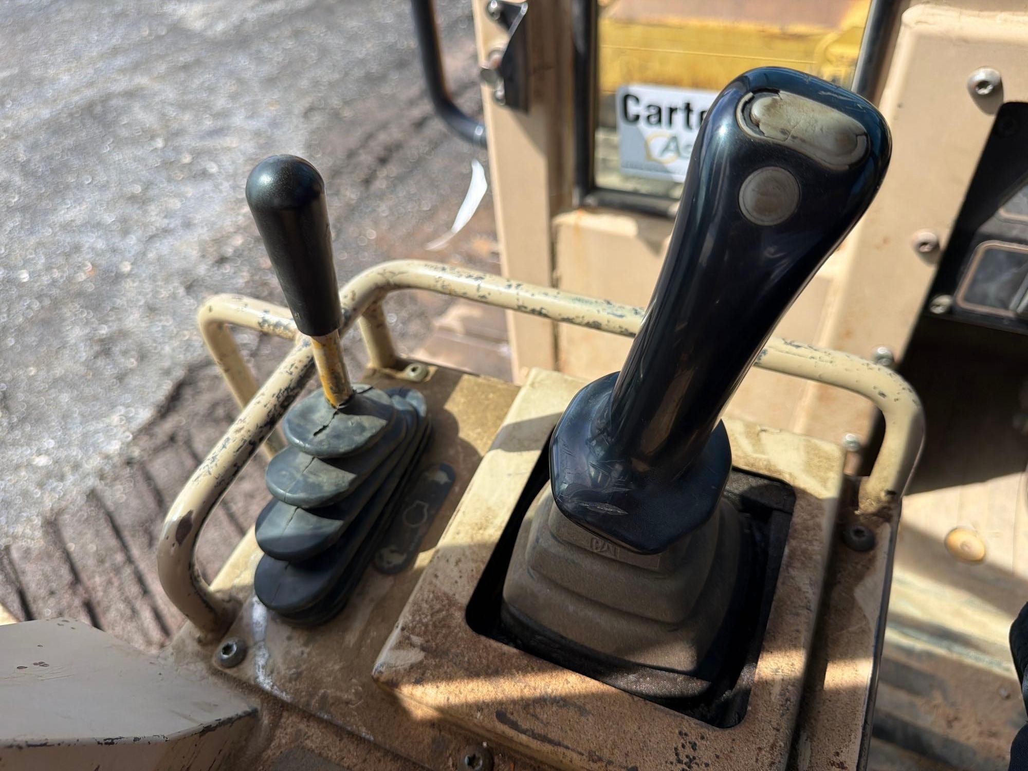 1998 Caterpillar D3C