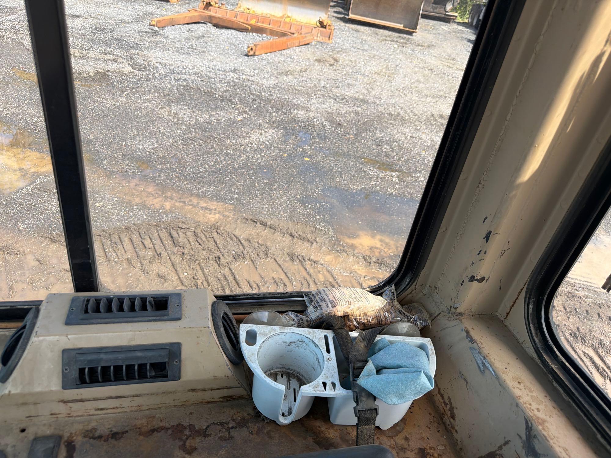 1998 Caterpillar D3C