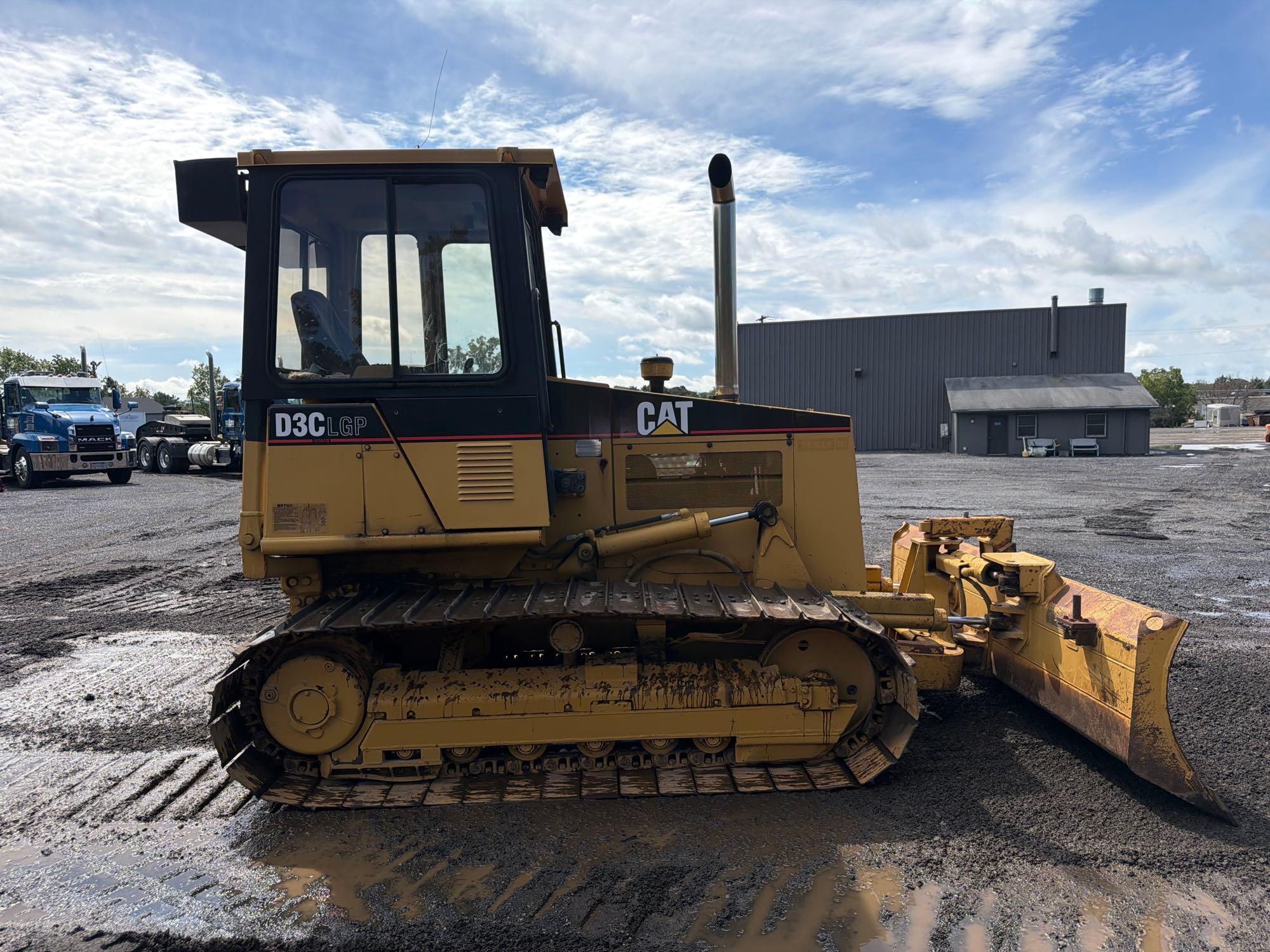1998 Caterpillar D3C