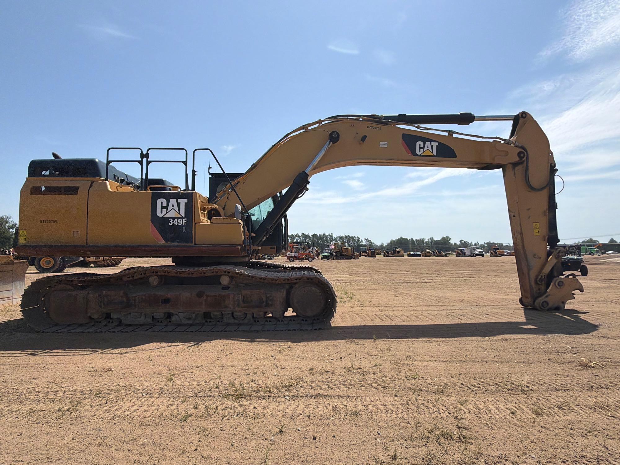 2016 Caterpillar 349FL