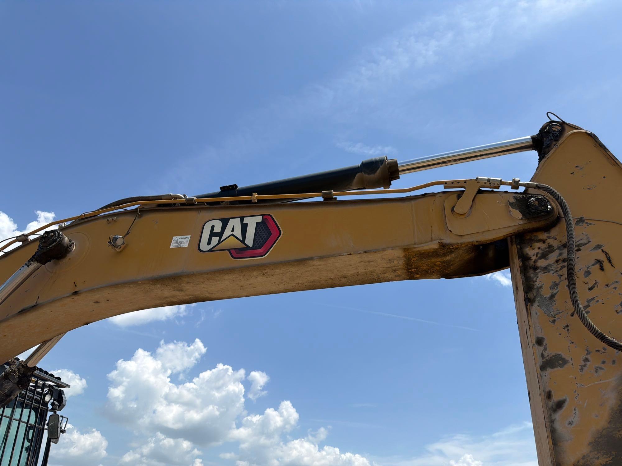 2022 Caterpillar 349