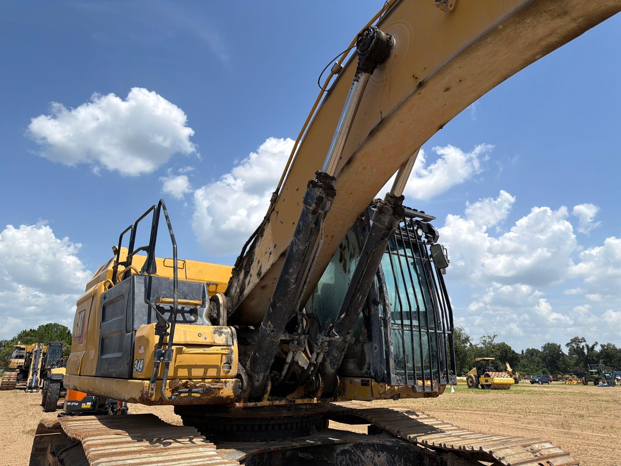 2022 Caterpillar 349