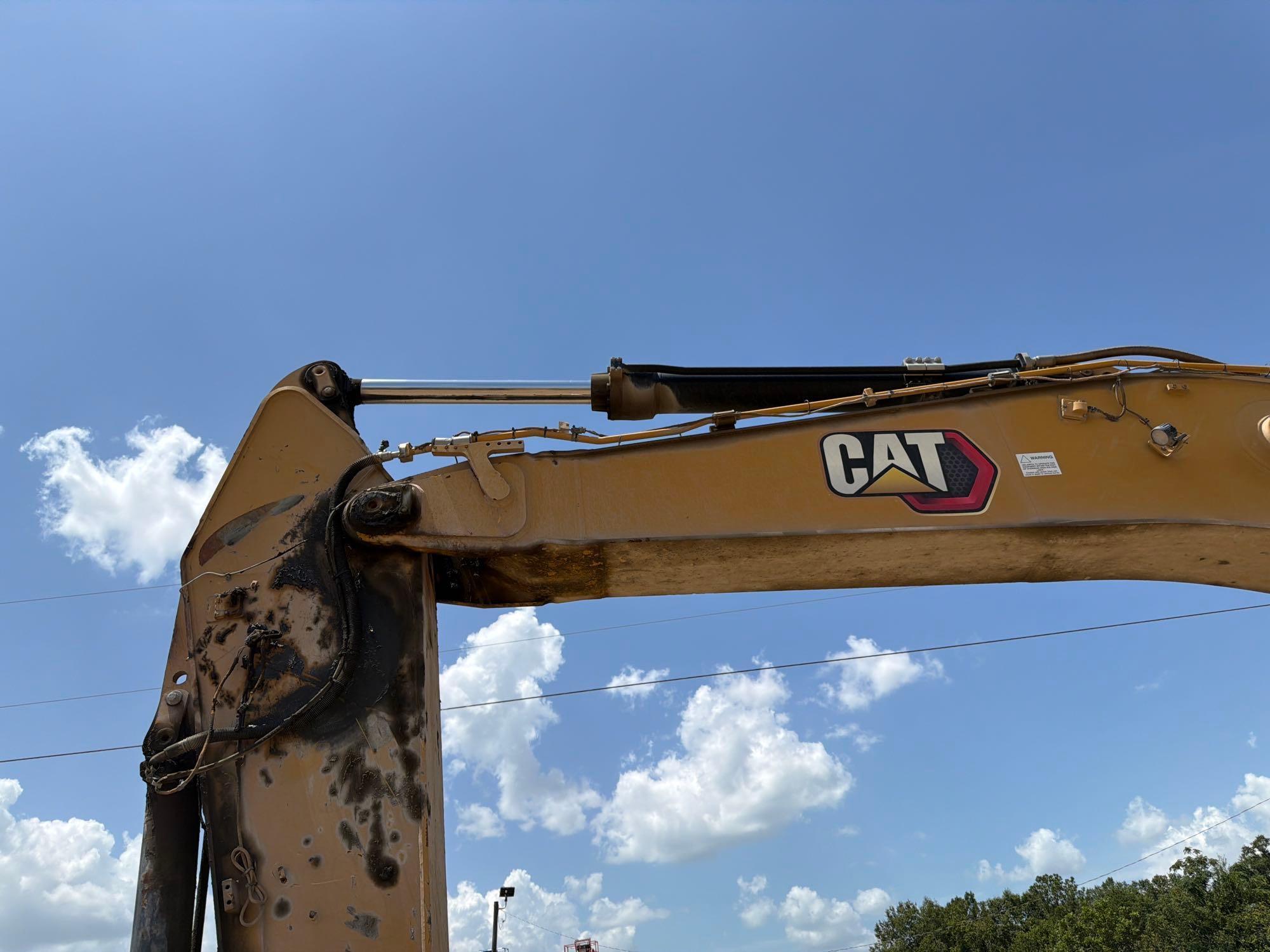 2022 Caterpillar 349