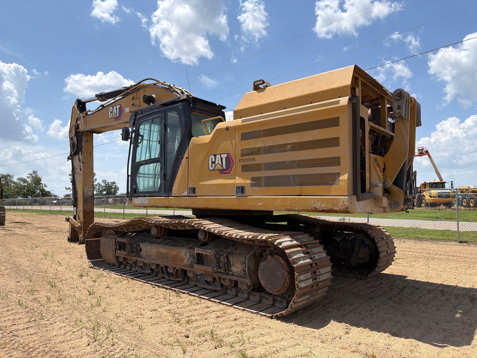 2022 Caterpillar 349
