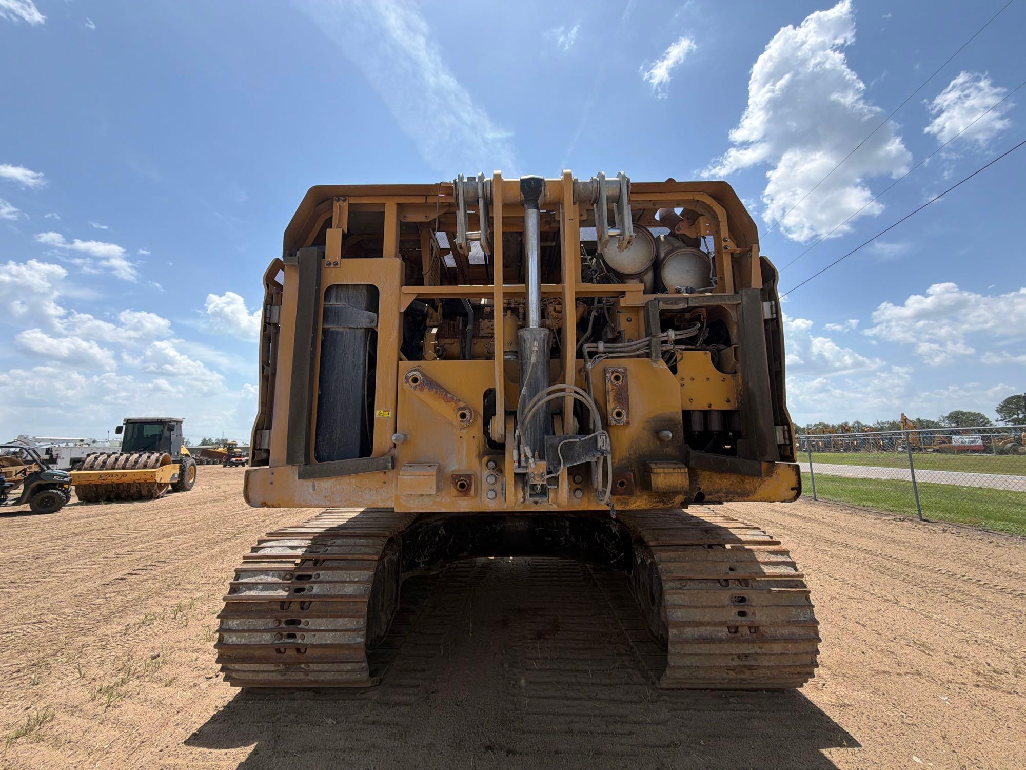 2022 Caterpillar 349