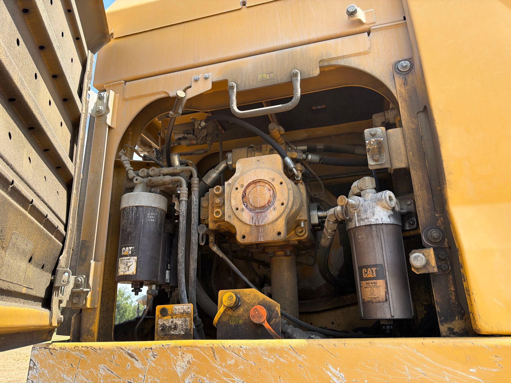 2022 Caterpillar 349