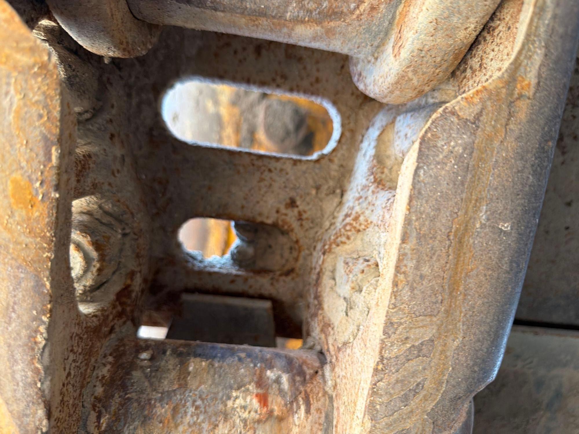 2022 Caterpillar 349