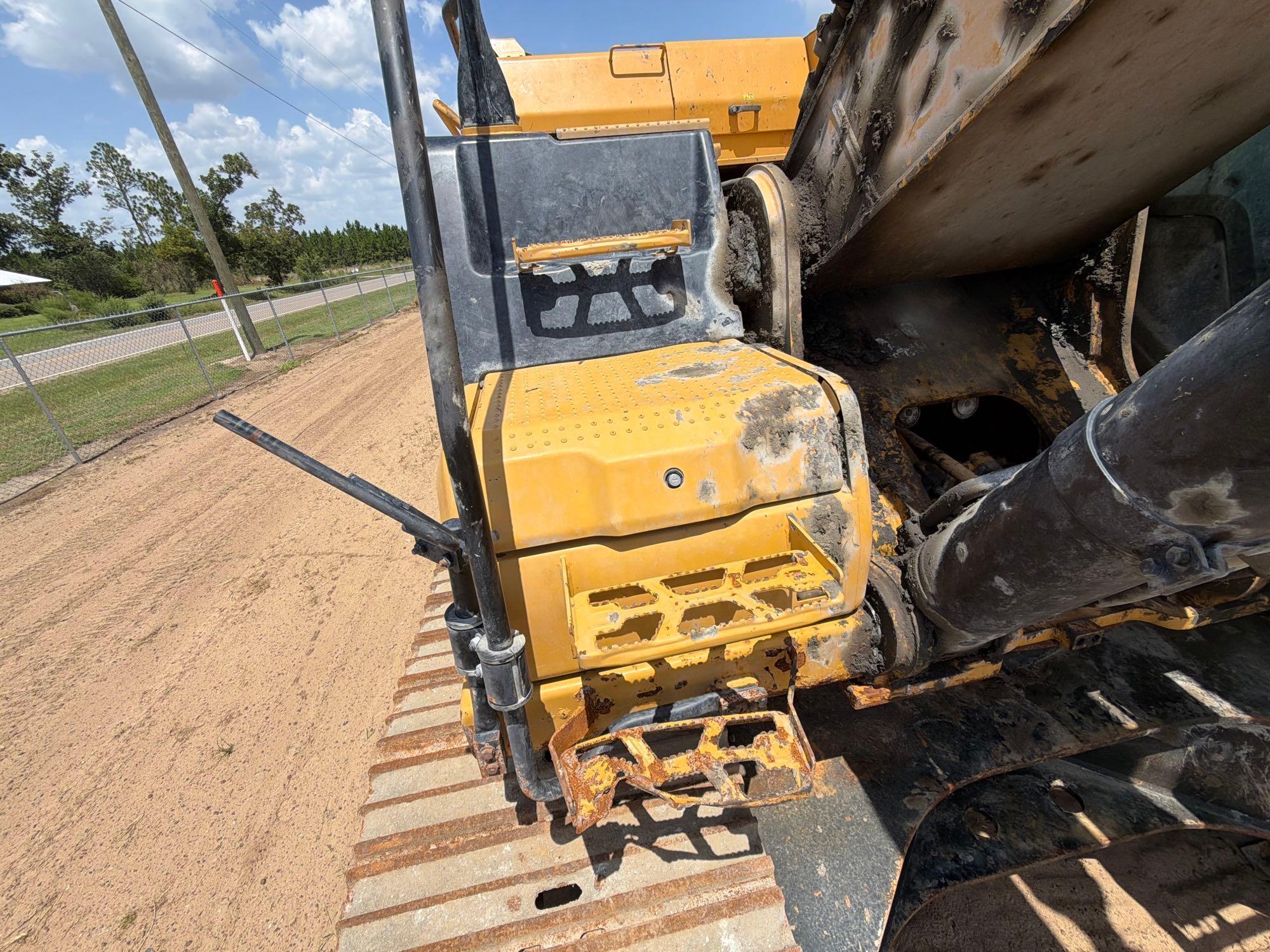 2022 Caterpillar 349