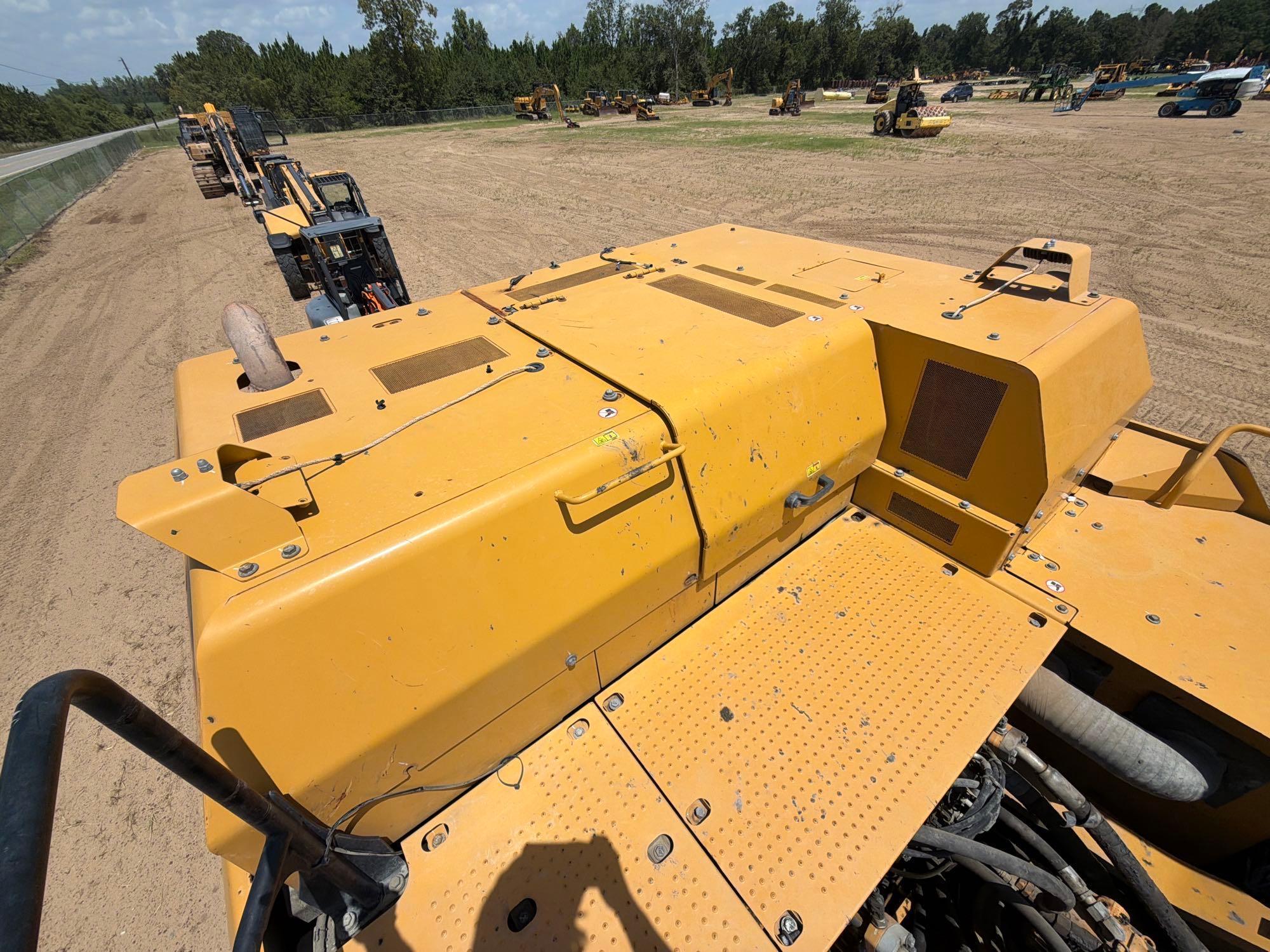 2022 Caterpillar 349